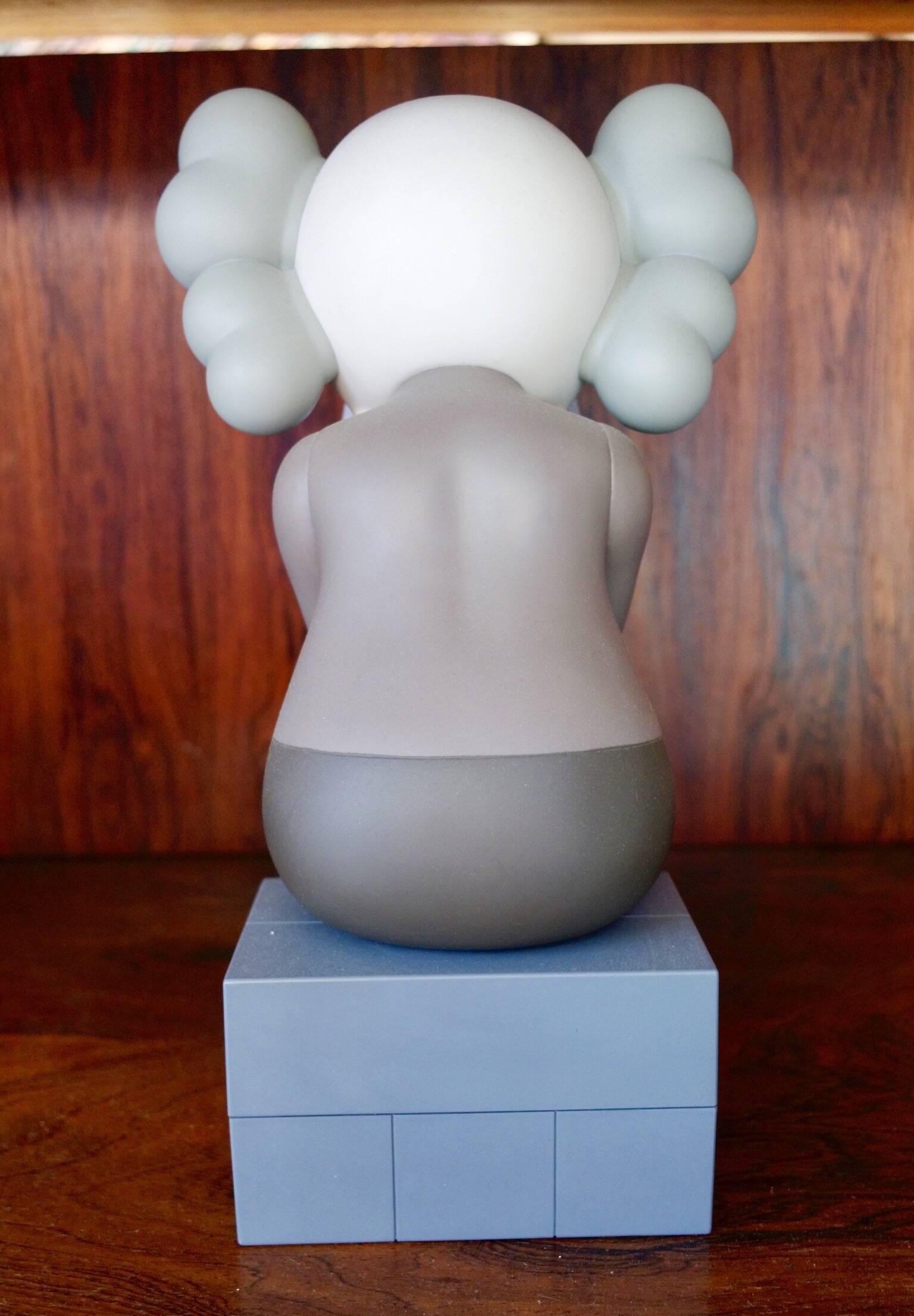 kaws medicom