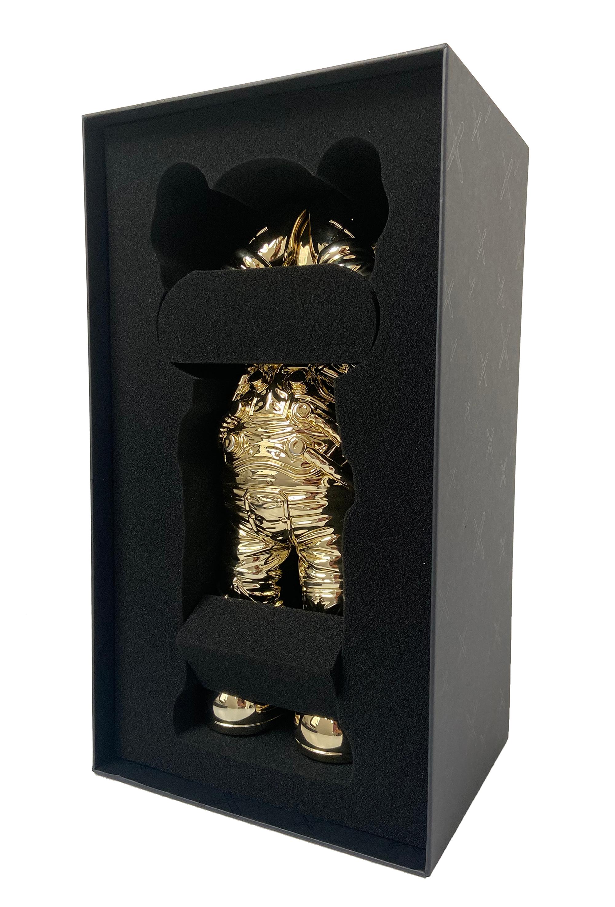 Companion de vacances KAWS en or (espaceKAWS) en vente 3