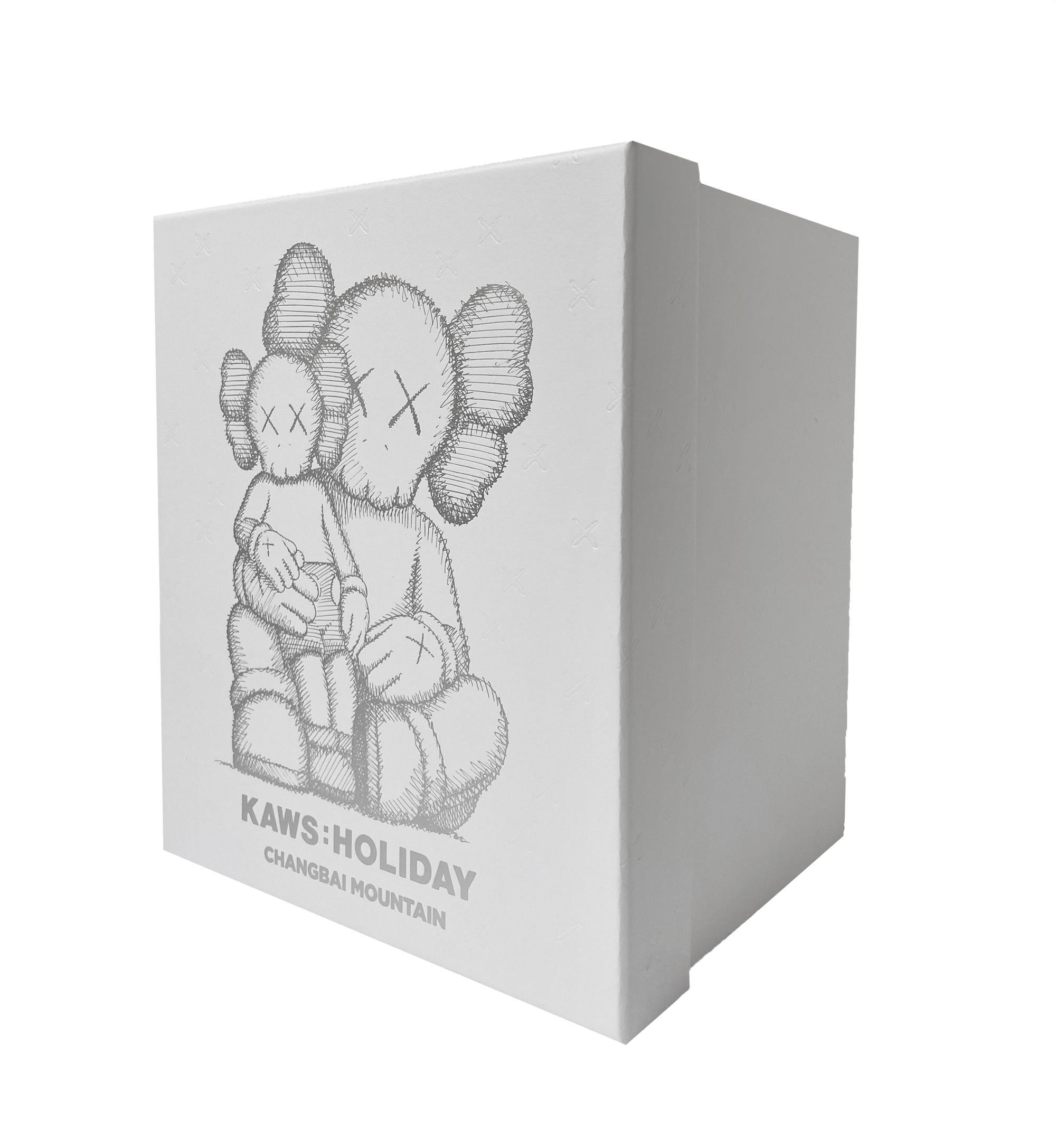 KAWS HOLIDAY Changbai white (KAWS white chanbgai)  1