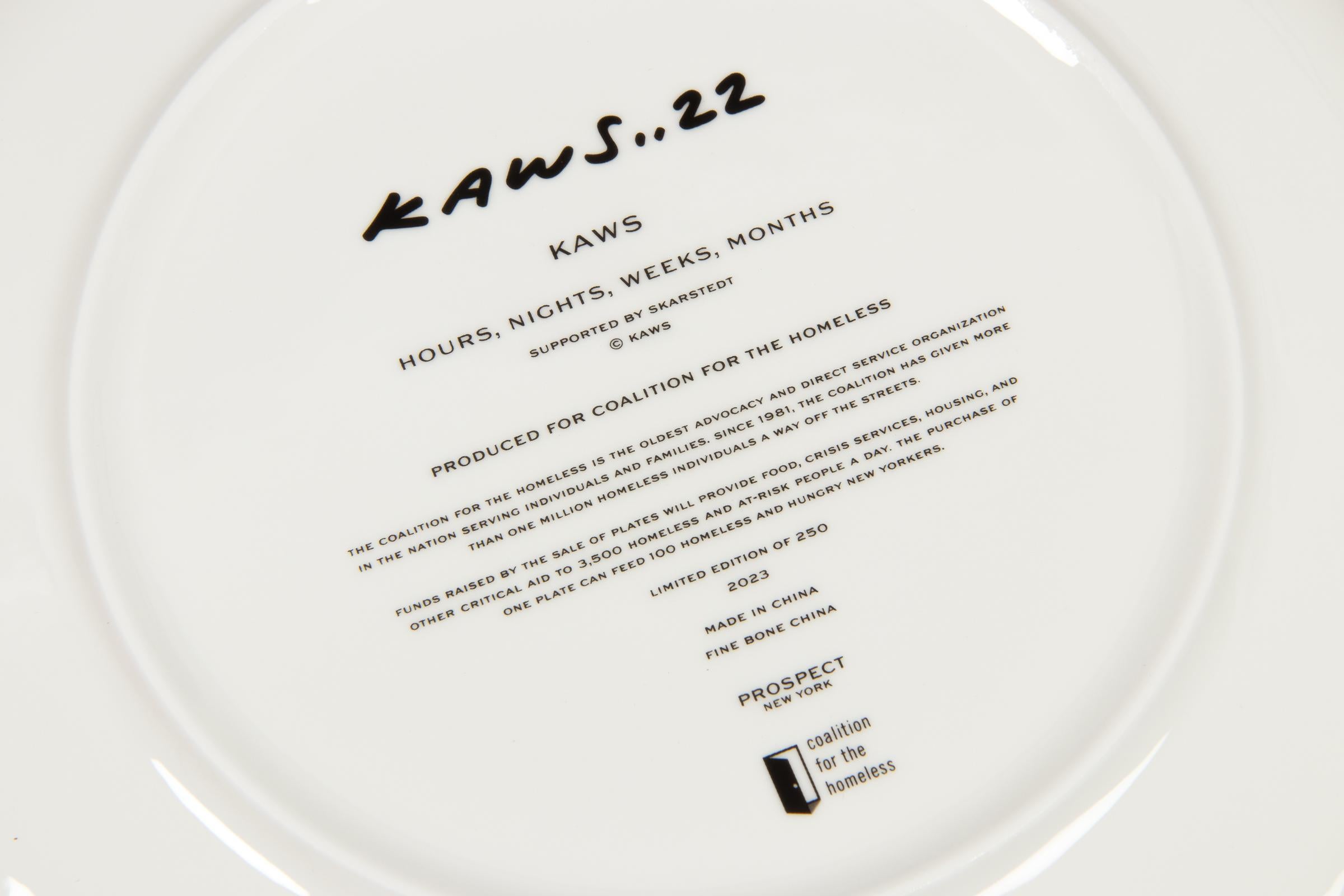 KAWS, Hours, Nights, Weeks, Months - Assiette en édition limitée, Street Art 3