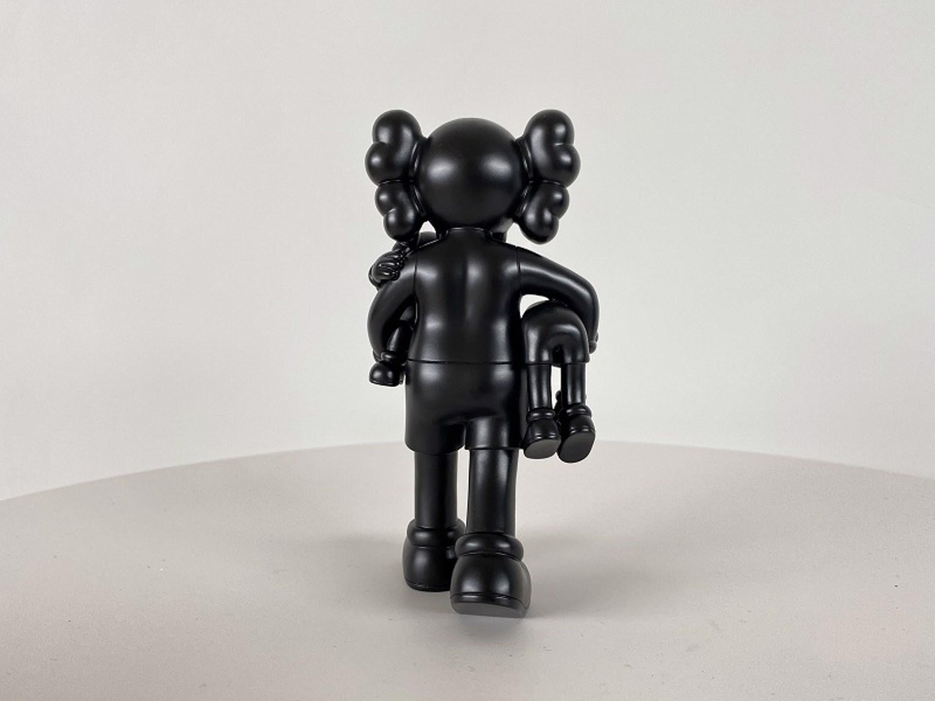 Bronze - Clean Slate, 2022 - Figurative Sculpture Oro di KAWS