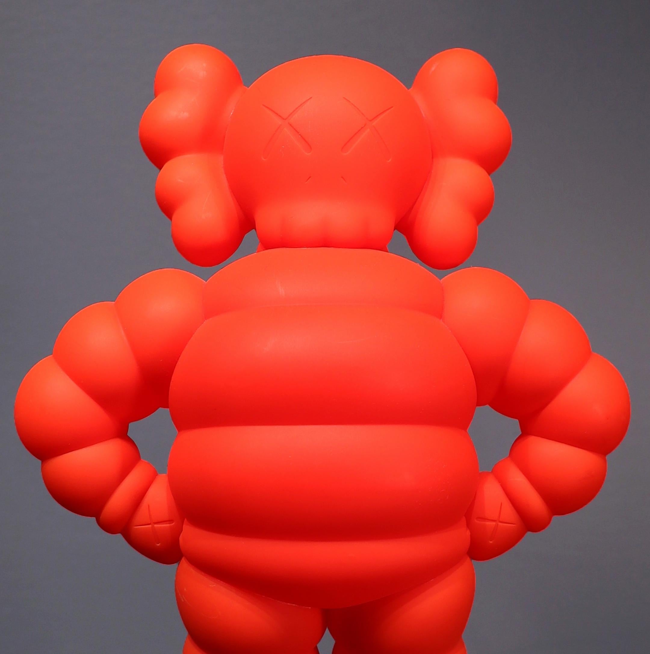 Orangefarbene Vinylfigur „CHUM“, 2023 im Angebot 1