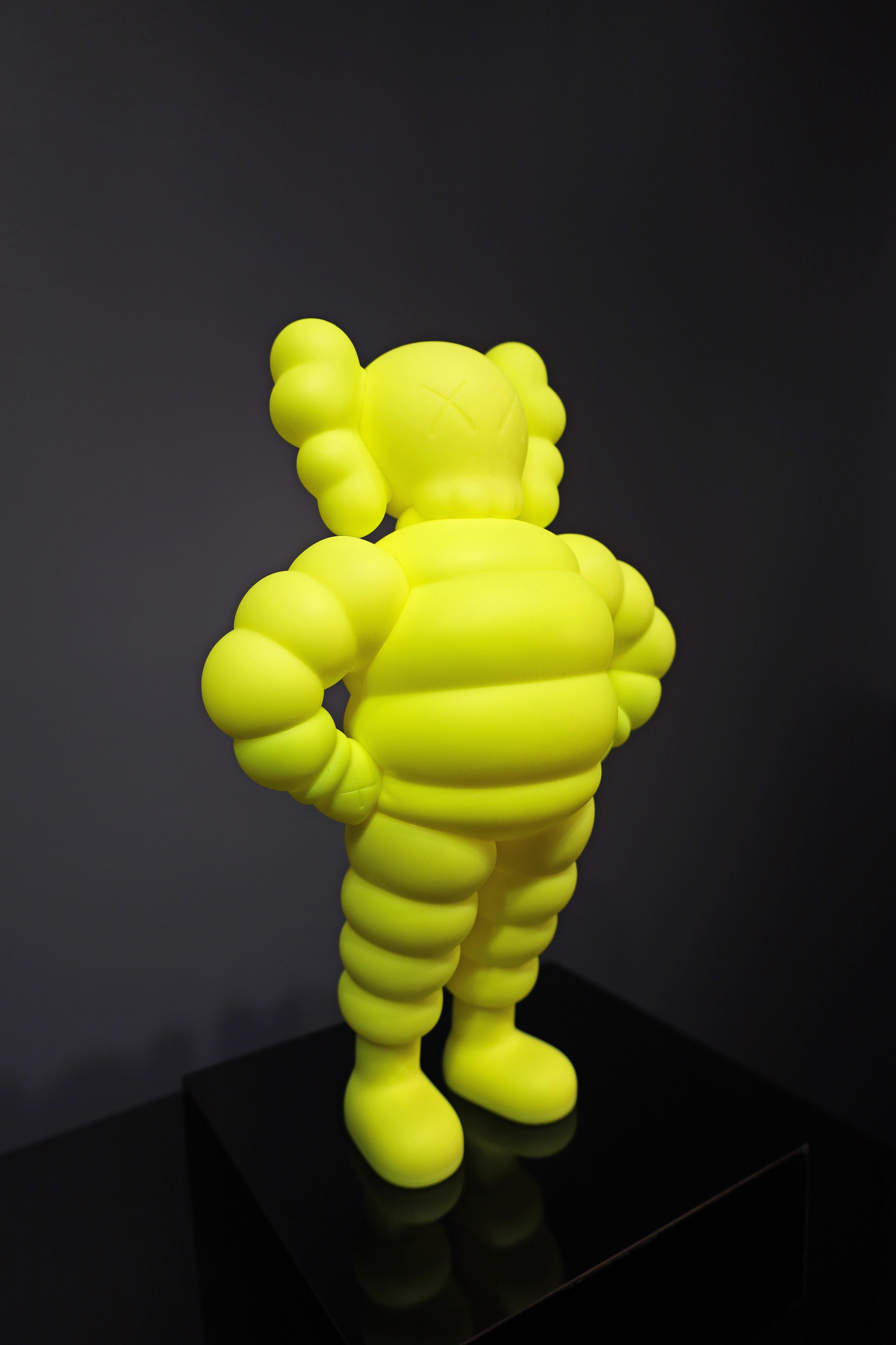 LA FIGURINE EN VINYLE 'KAWS : CHUM Yellow