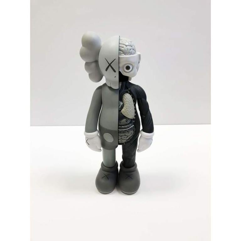 Bought myself my first Kaws figure for my 21st 🥳 : r/kaws