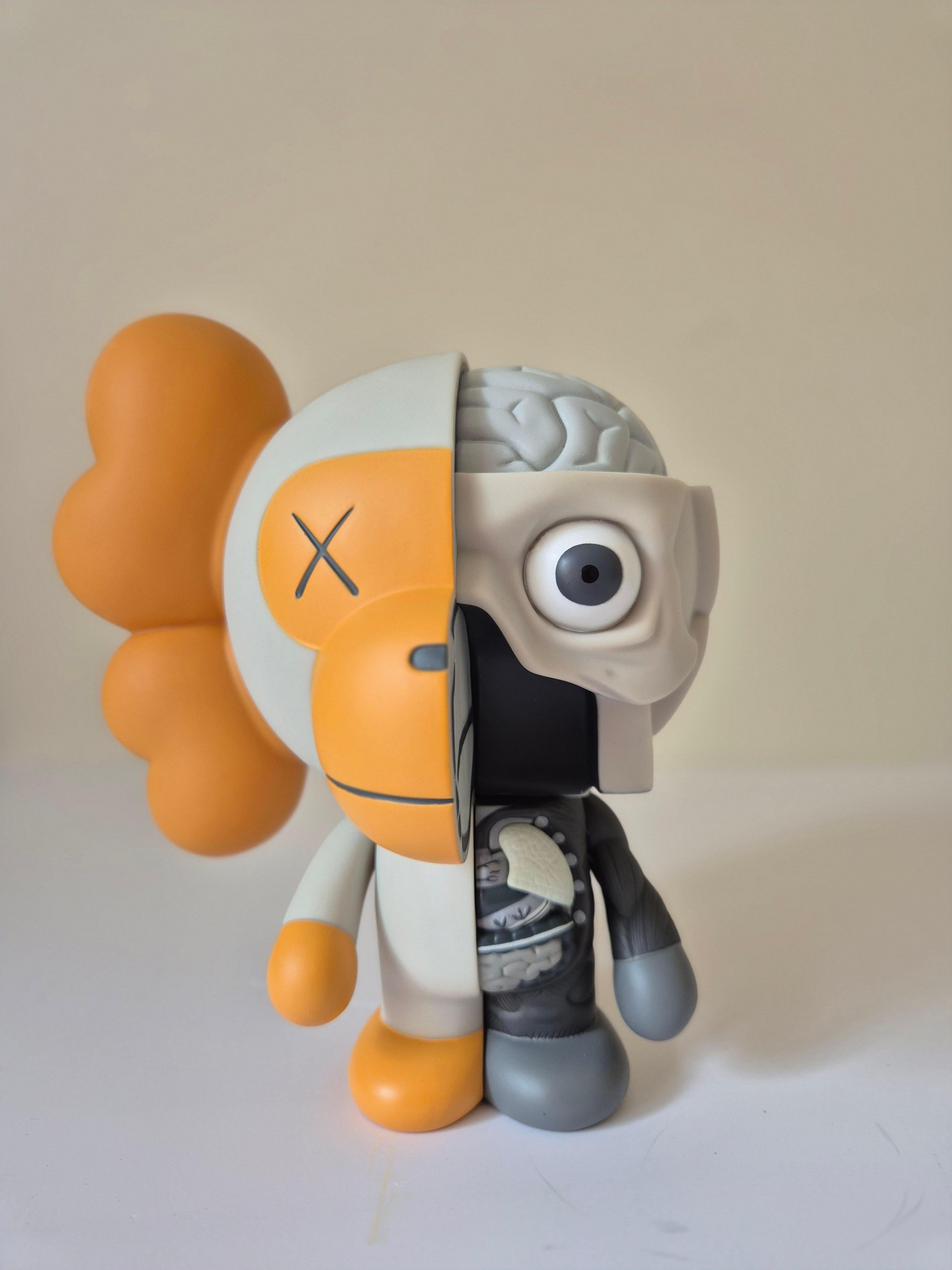 KAWS BAPE Dissected Milo (White)
2011
Painted cast resin
Size: 19 x 16.5 cm
Stamped on the underside of the feet
Come with the original box

KAWS Dissected Milo was born out of a collaboration between the seminal KAWS collector Nigo and his brand