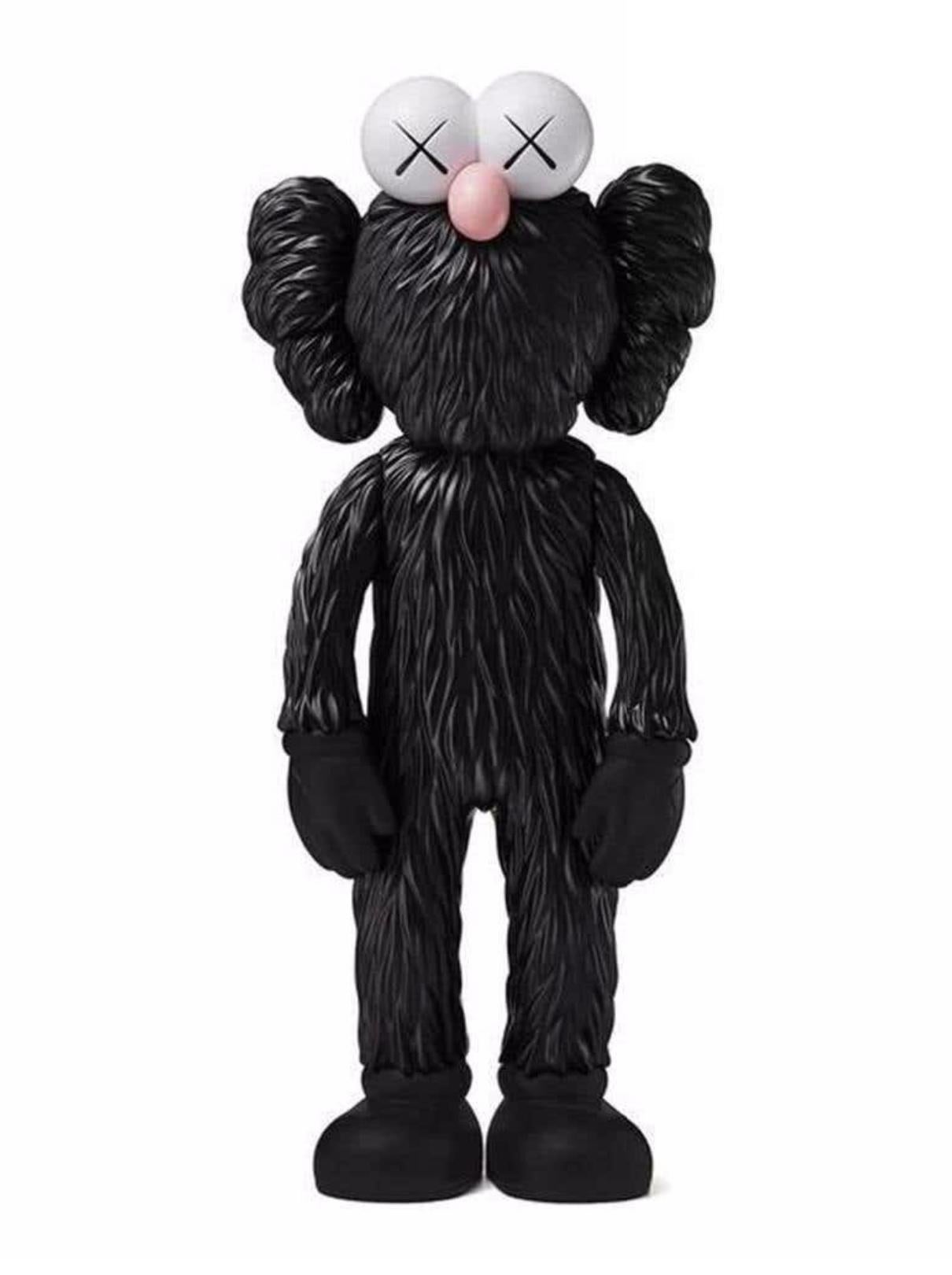 KAWS
KAWS BFF Black (compagnon de KAWS BFF), 2017
Sculpture en vinyle et résine mouléeu2028
Signature aux pieds
Présenté dans sa boîte d'origine et accompagné d'un numéro d'authenticité unique sous forme d'hologramme.u2028
13 × 5 7/10 in
33 × 14.5
