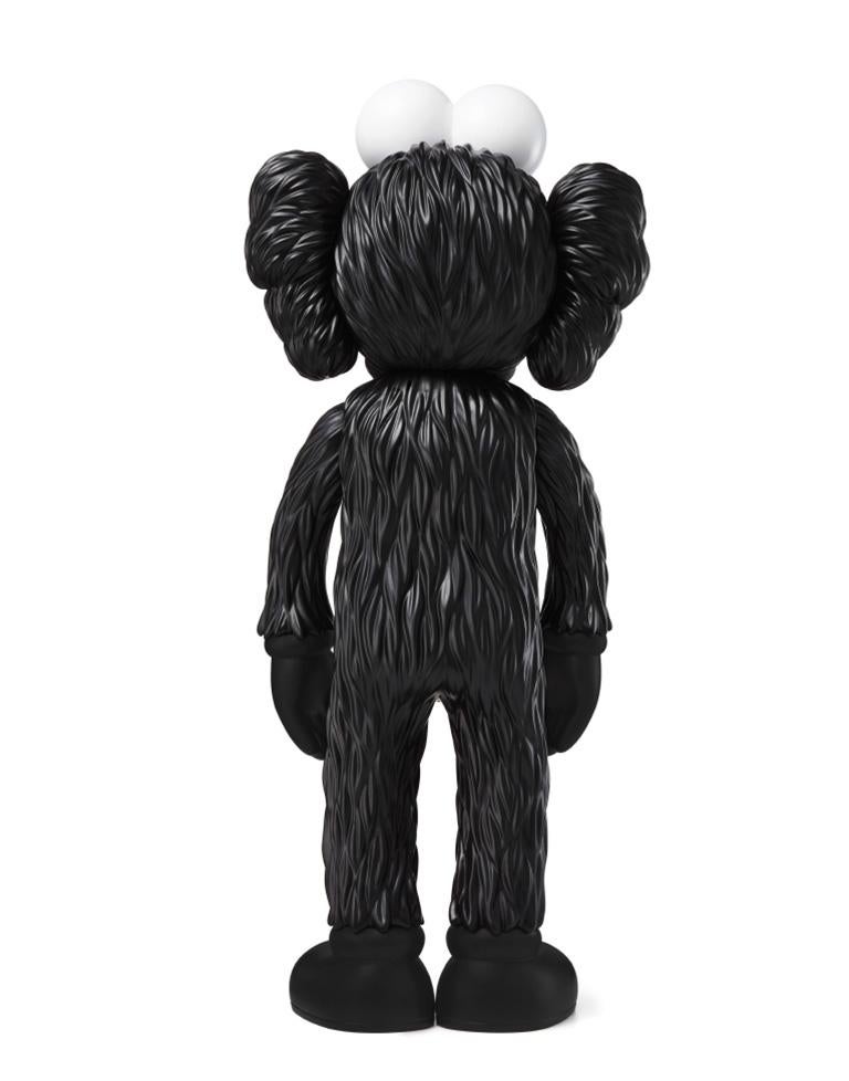 BFF (Black)

Date of creation: 2018

Medium: Sculpture

Media: Vinyl

Edition: Open

Size: 33,5 x 14,5 cm

Observations:

Vinyl sculpture published in 2018 by KAWS/ORIGINALFAKE & Medicom Toys. Sent inside its original box. Size: 33.5 x 14.5 x 8.3