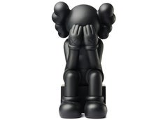 KAWS Black Passing Through Companion 2018 (KaWS noir traversant le pays)
