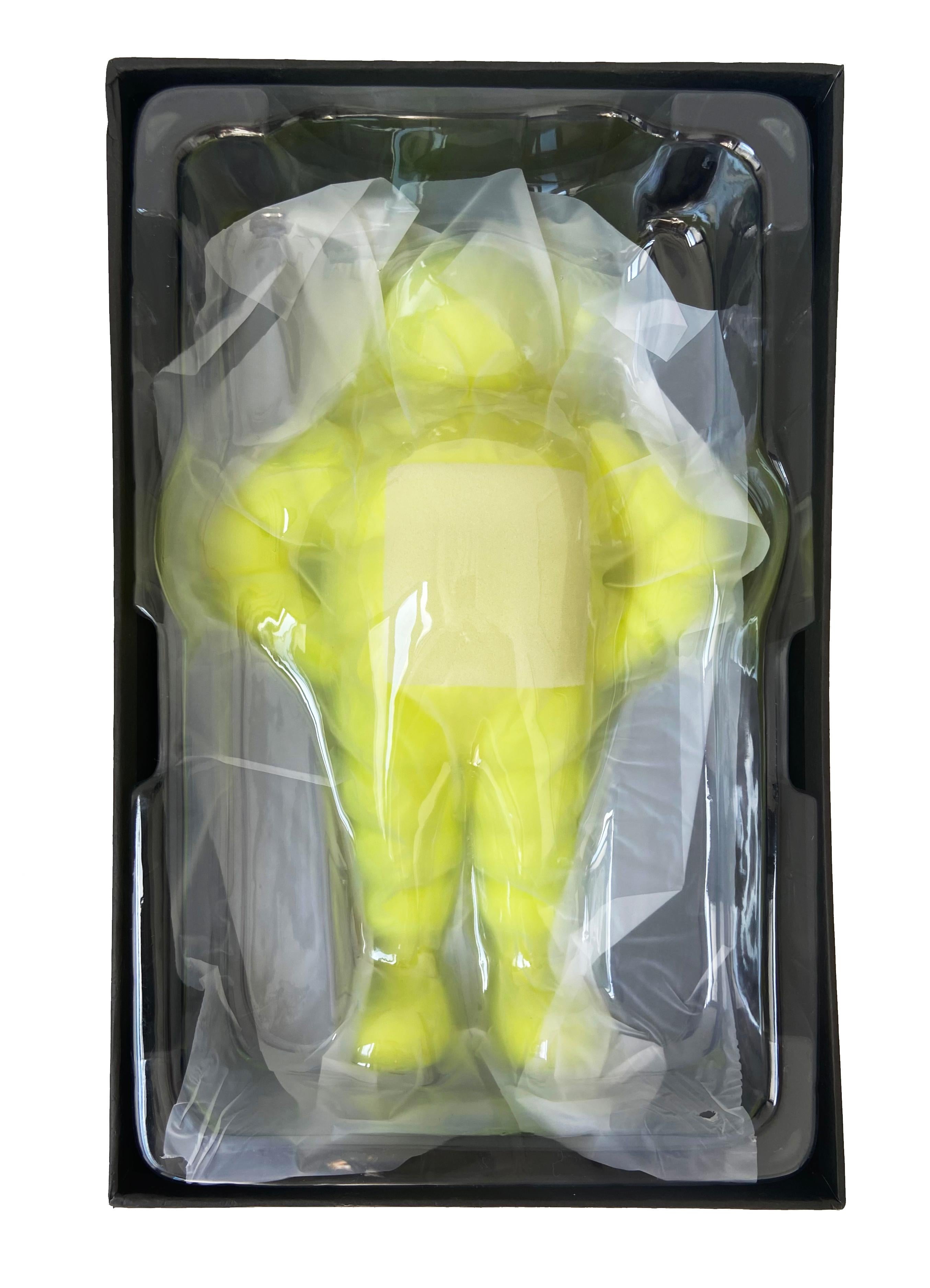 KAWS CHUM jaune (KAWS Chum Companion) en vente 4