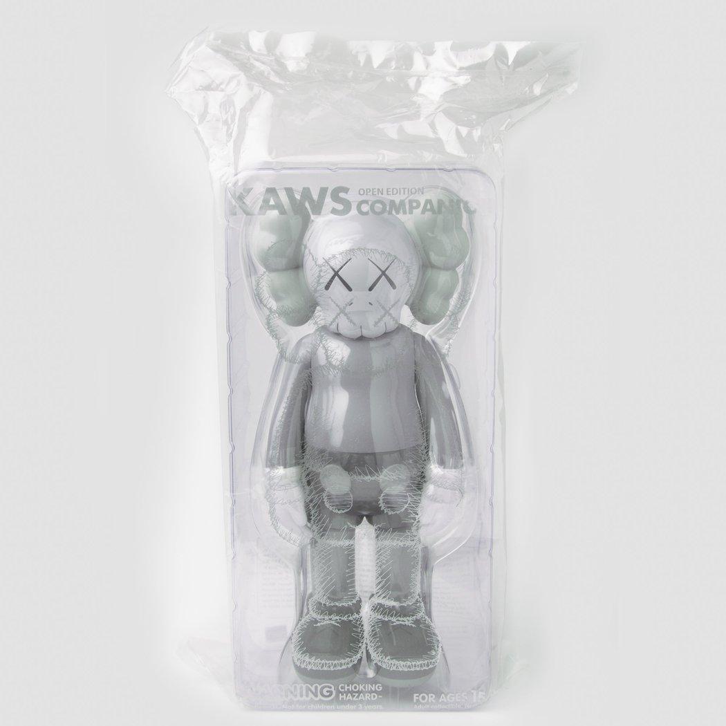 KAWS: Companion Grey 2016 - Original Vinyl Sculpture, Street art, Pop Art. 1