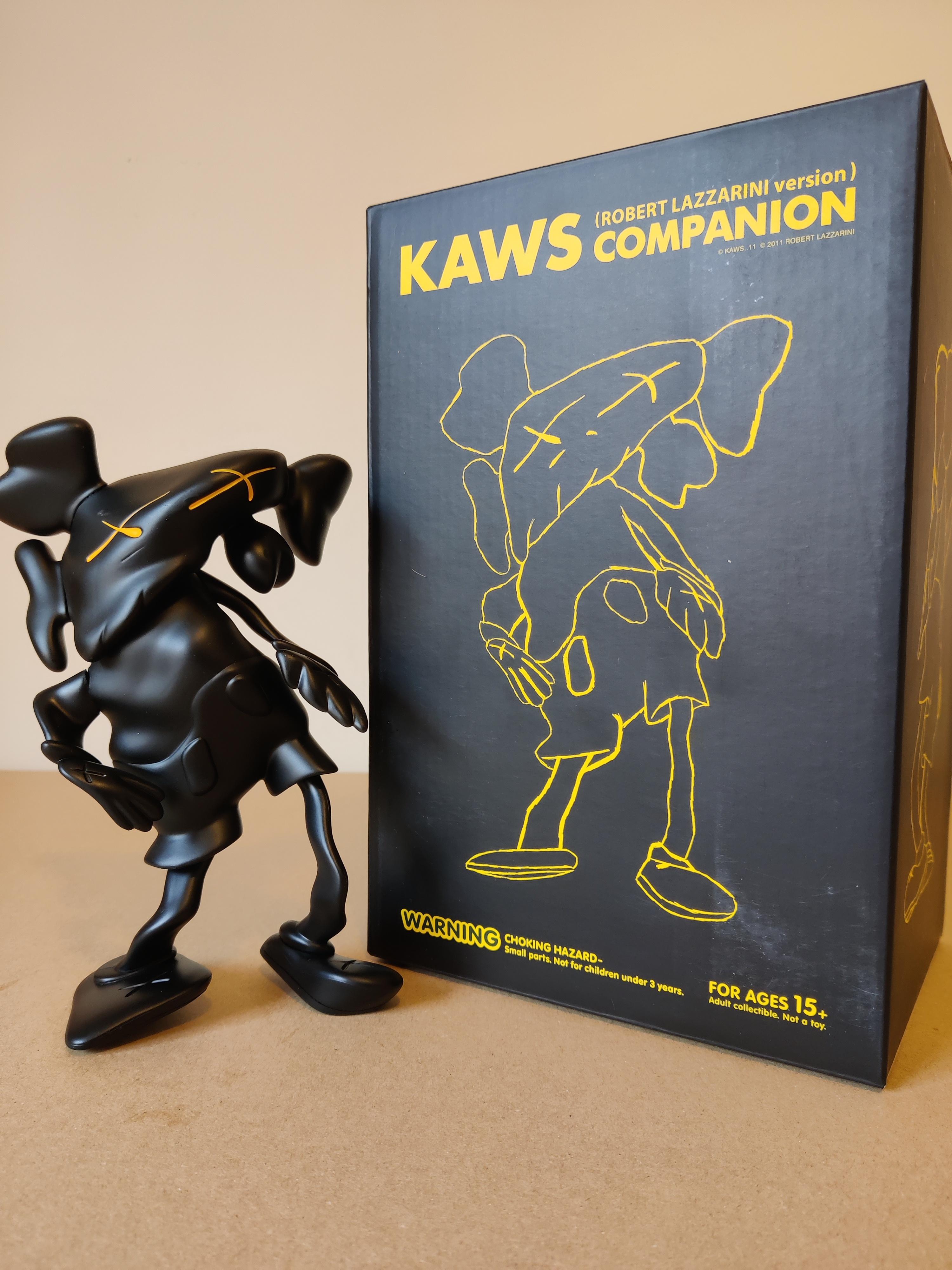 KAWS -- Compagnon (version Robert Lazzarini) (Noir) en vente 3