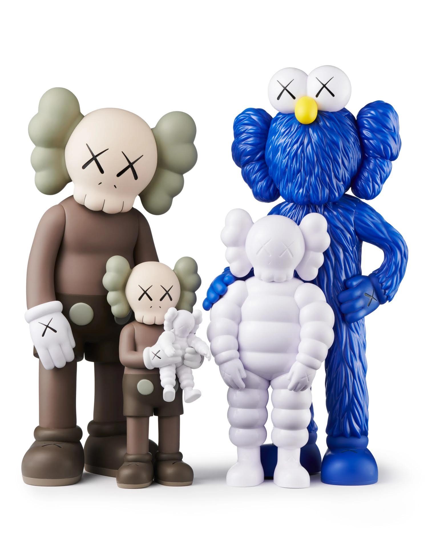 KAWS FAMILY 2021: complete set of 3 works:
These well-received, highly collectible KAWS Companion sets were published on the occasion of KAWS’ first large scale Japanese museum exhibition, KAWS: TOKYO FIRST at The Mori Art Museum Japan. In FAMILY,