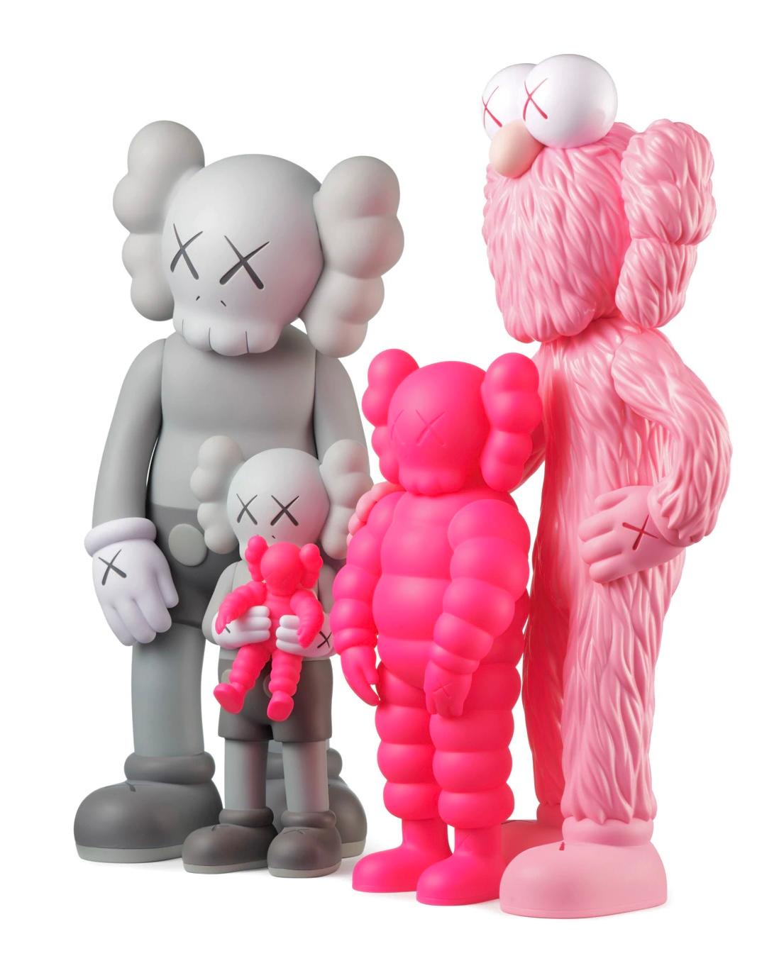 KAWS FAMILY complete set of 3 works (KAWS Family companion) For Sale 1