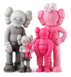 KAWS FAMILY (grey KAWS Family companion)