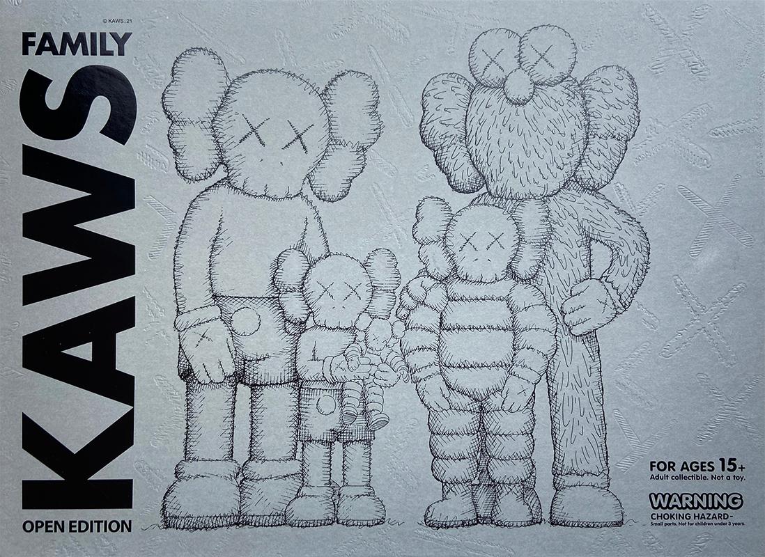KAWS FAMILY 2021:
A well-received work and variation of KAWS' larger FAMILY sculpture - this highly collectible KAWS Companion set was published on the occasion of KAWS’ first large scale Japanese museum exhibition, KAWS: TOKYO FIRST at The Mori Art