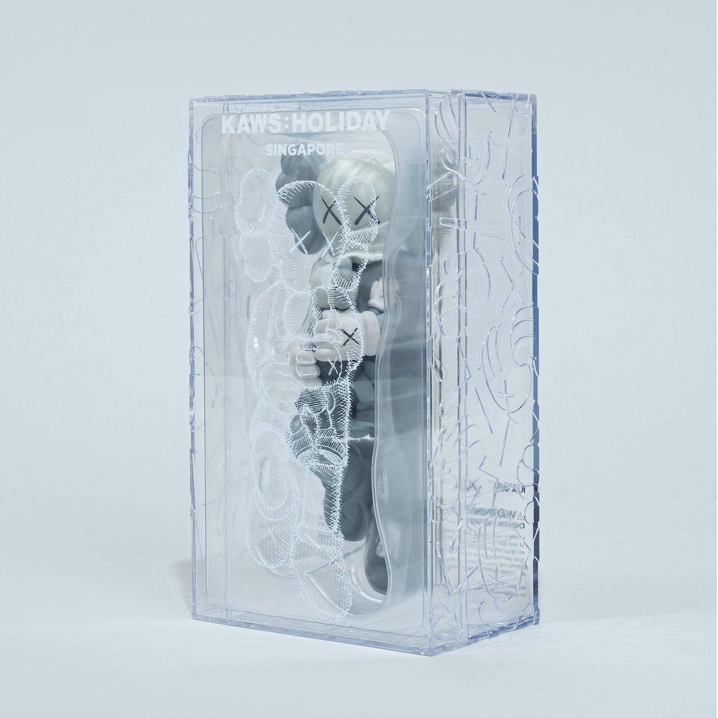 KAWS Holiday Companions : ensemble de 6 œuvres ( compagnon gris KAWS 2019-2022) en vente 7