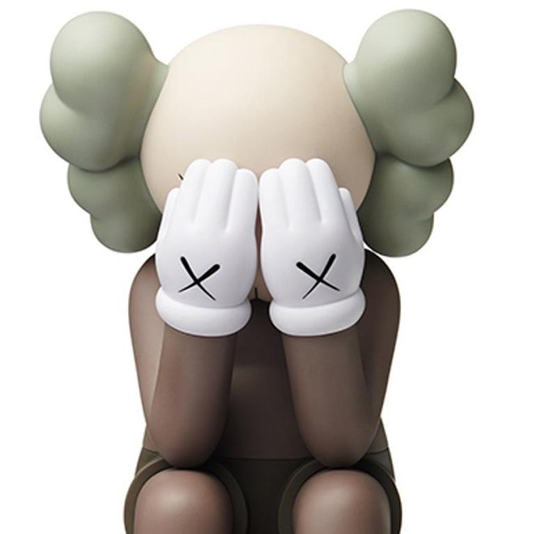 KAWS: Passing Through (Brown) - Vinyl Sculpture. Urban, Street art, Pop Art 3