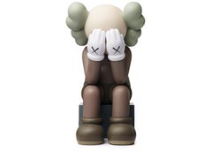 KAWS: Passing Through (Brown) - Vinyl Sculpture. Urban, Street art, Pop Art