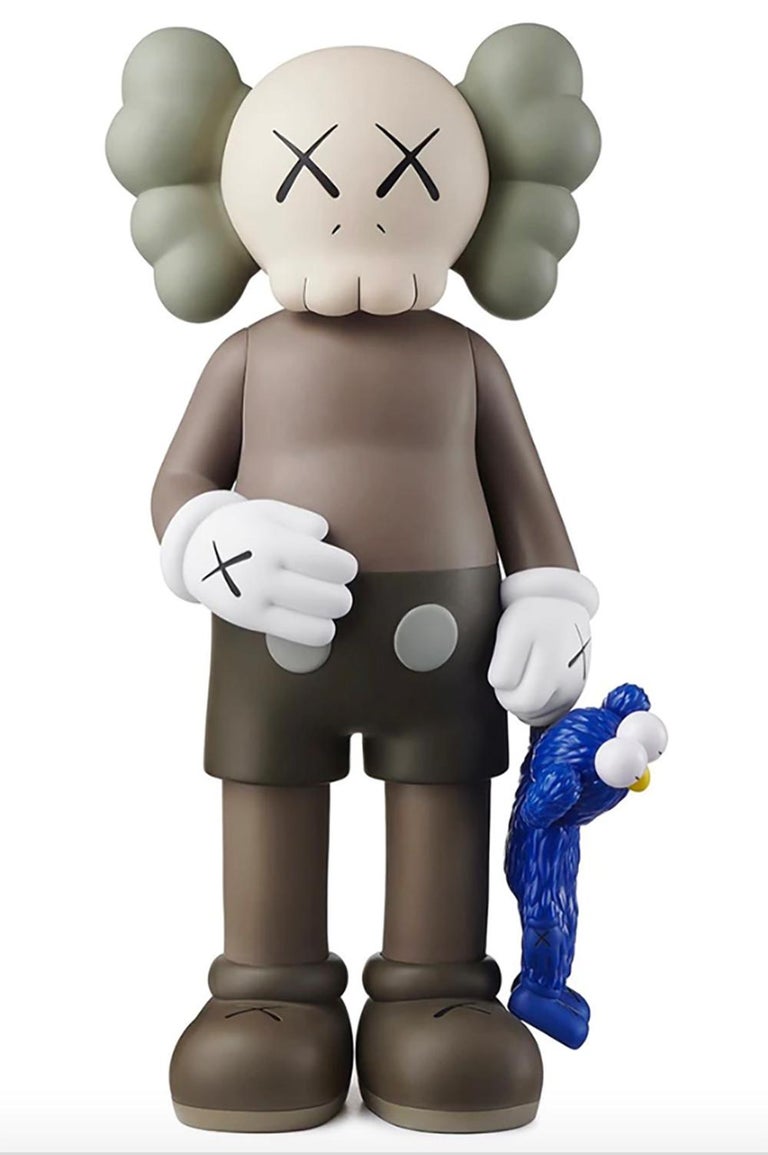 This is a brand new piece in perfect condition. 

KAWS SHARE (Brown version), new & unopened in its original packaging:
KAWS SHARE first appeared in 'BLACKOUT' – the first London solo exhibition by KAWS (Skarstedt London 2019). In SHARE, KAWS uses