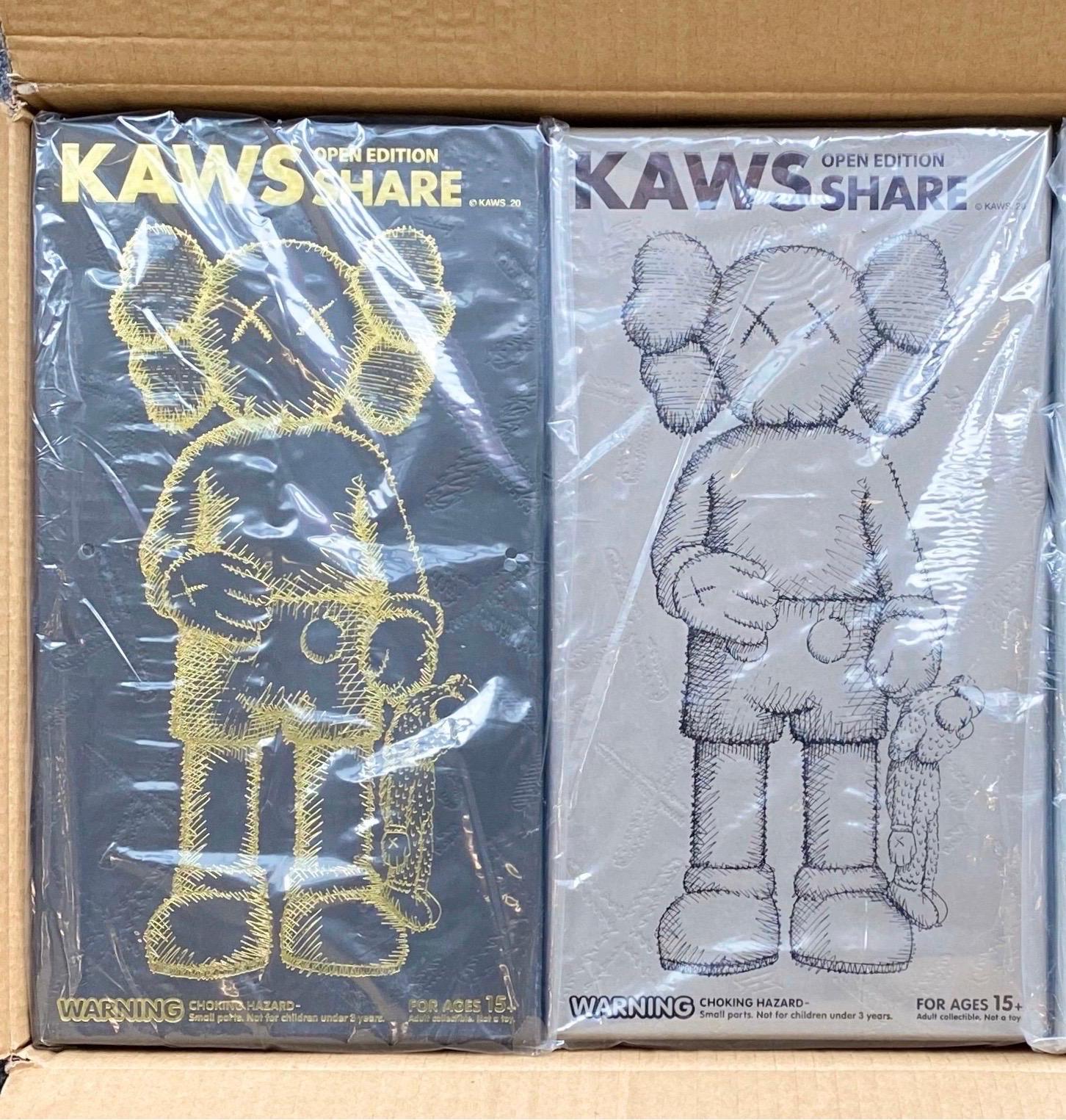 KAWS SHARE Set of 2 (KAWS share companion black & brown) For Sale 2