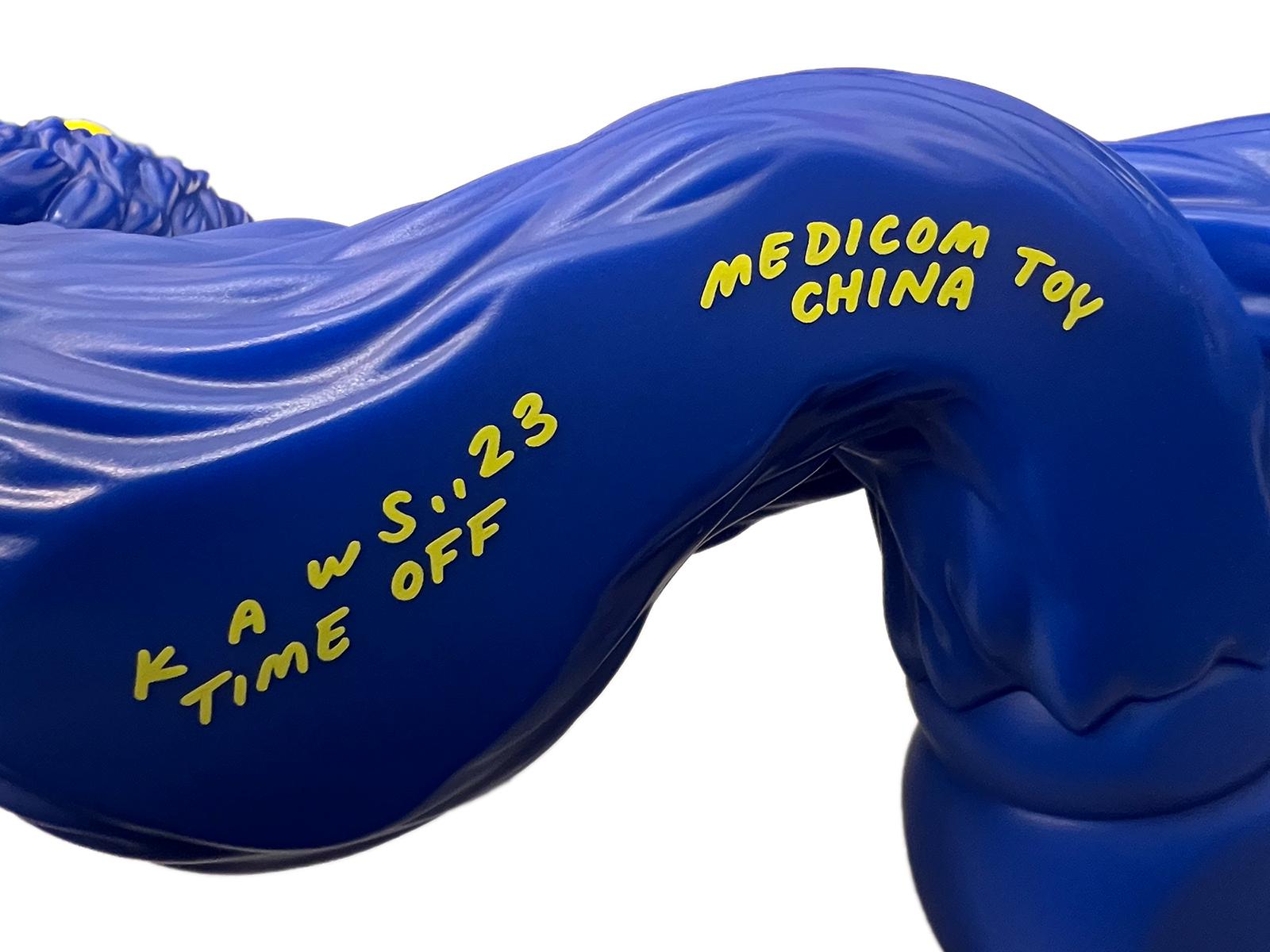 KAWS TIME OFF blue (KAWS Time Off companion) 3