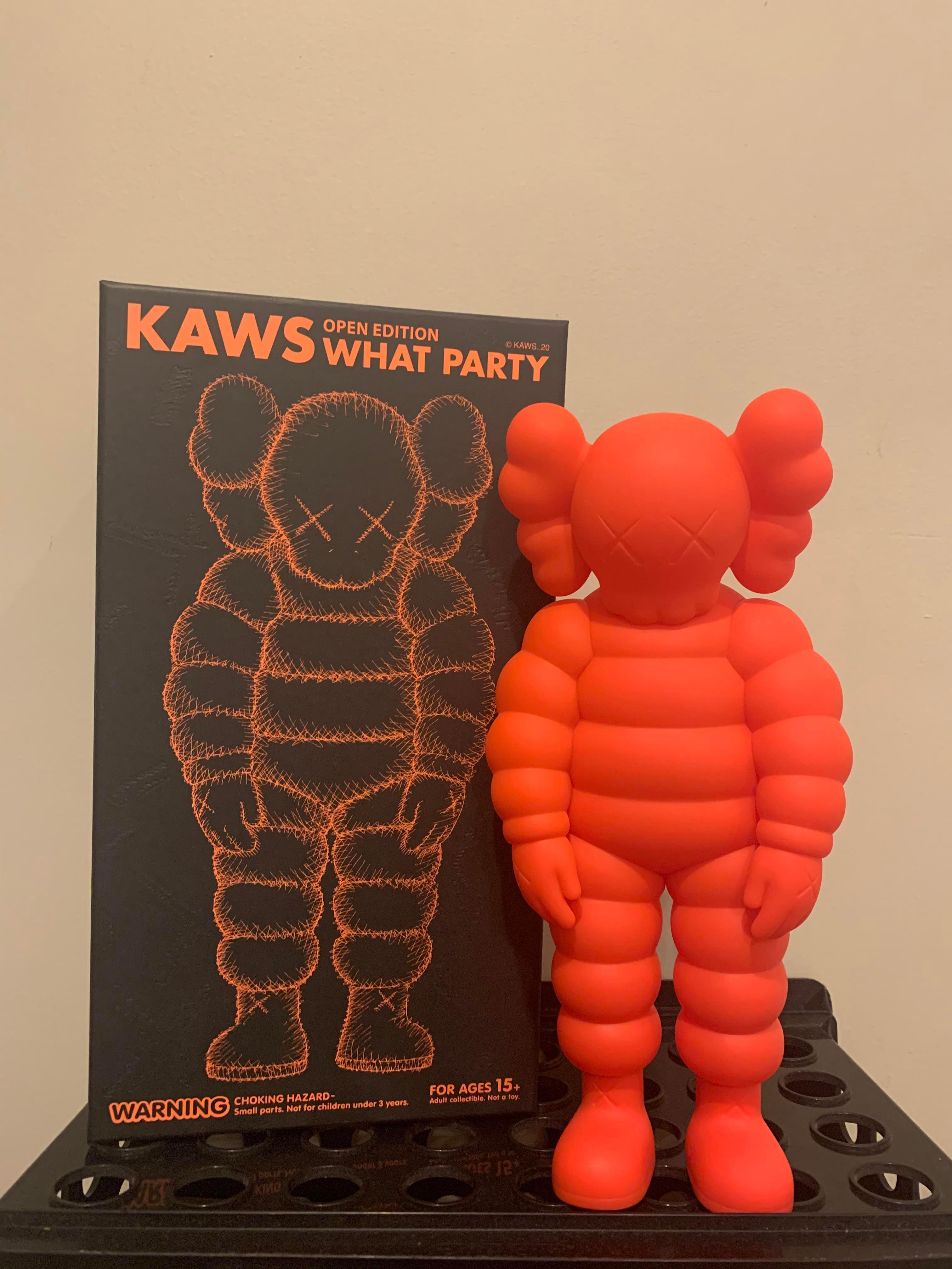 KAWS „What Party“ Brooklyn Museum LIMITED EDITION Skulptur Zeitgenössische Straße  im Angebot 1