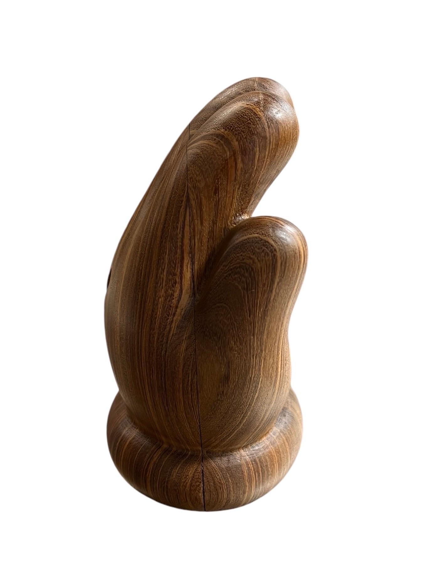 Rara Escultura de Madera Tallada a Mano Kaws Más Galería Suiza Juguete de Madera Arte en venta 2