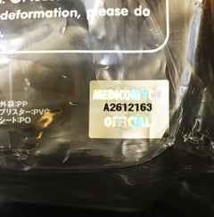 Small Lie (Brown), édition limitée Companion dans son emballage d'origine avec hologramme