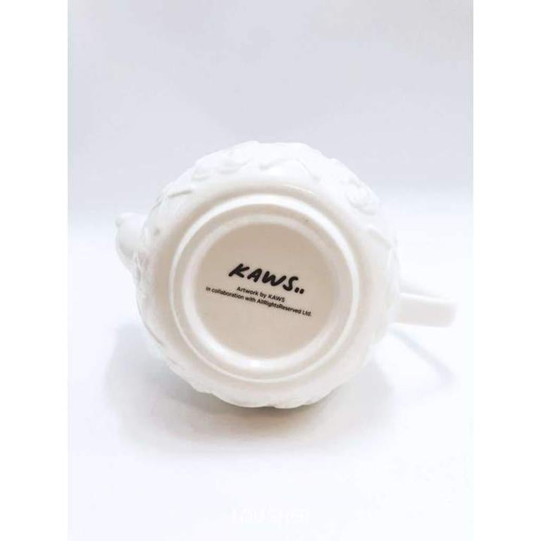 Ceramic 
Edition of 1000
Handle to spout: 13.5 cm x 20.5 cm, 5.3 x 8 in (handle to spout), Base: 12.5 cm, 4.9 in (diameter)
Stamped on the base of the teapot, comes with authenticity label by All Rights Reserved on the base of the original box
New,