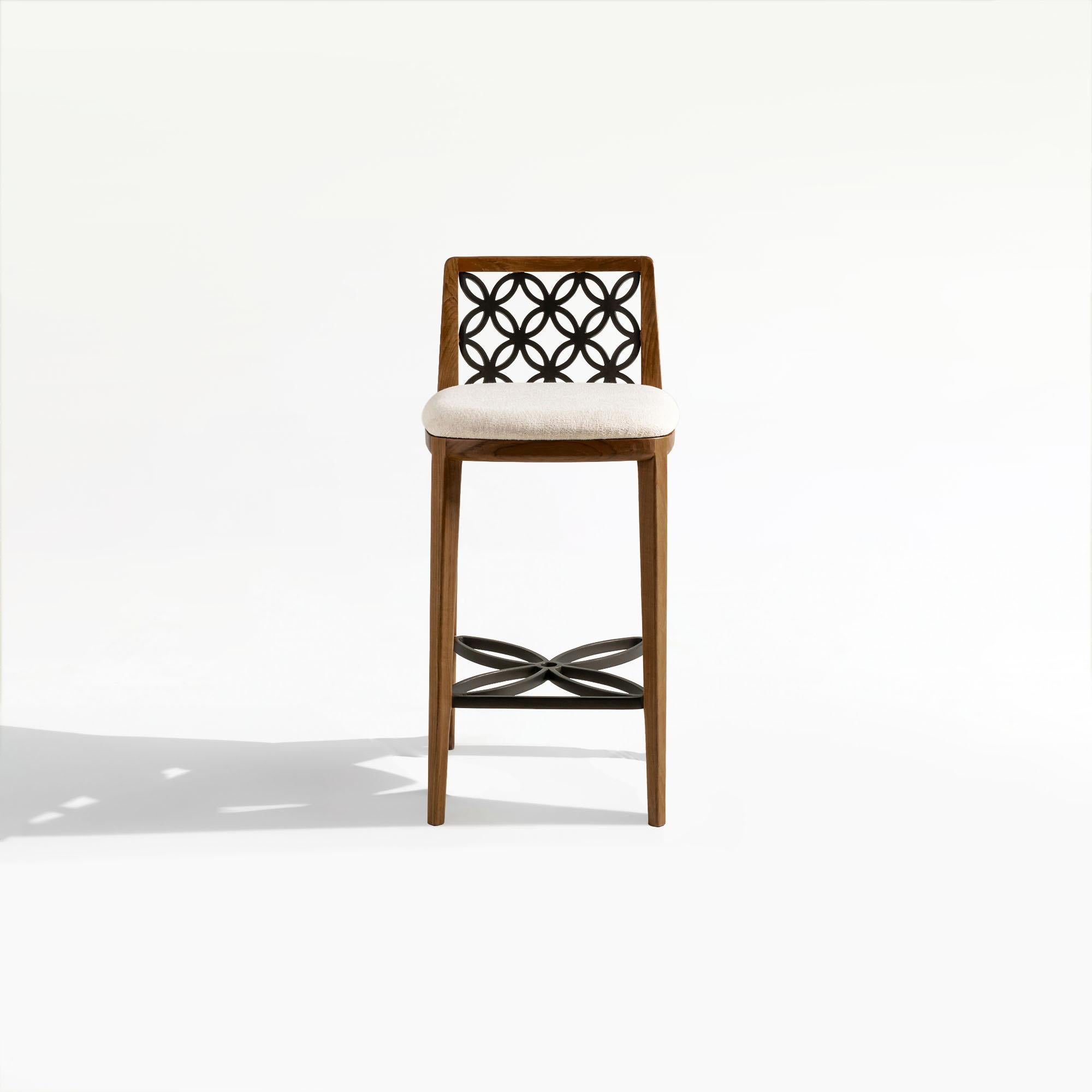 Kawung Wood & Metal Counter Stool in Walnut In condizioni Nuovo in vendita a New York, US