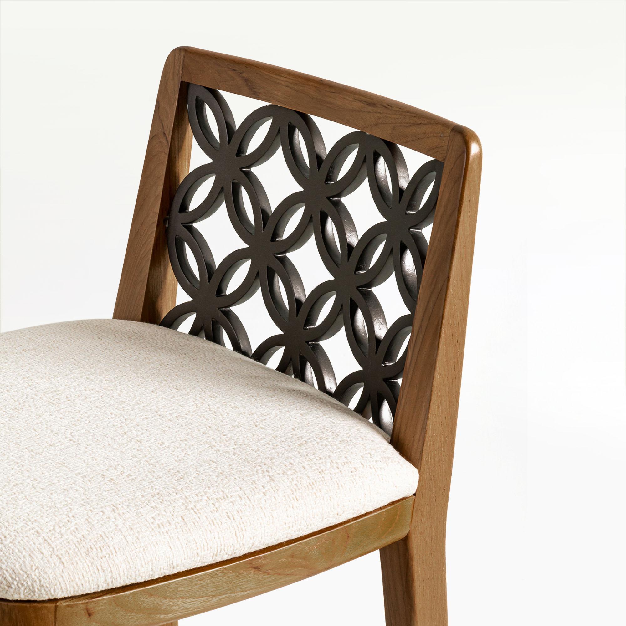 XXI secolo e contemporaneo Kawung Wood & Metal Counter Stool in Walnut in vendita