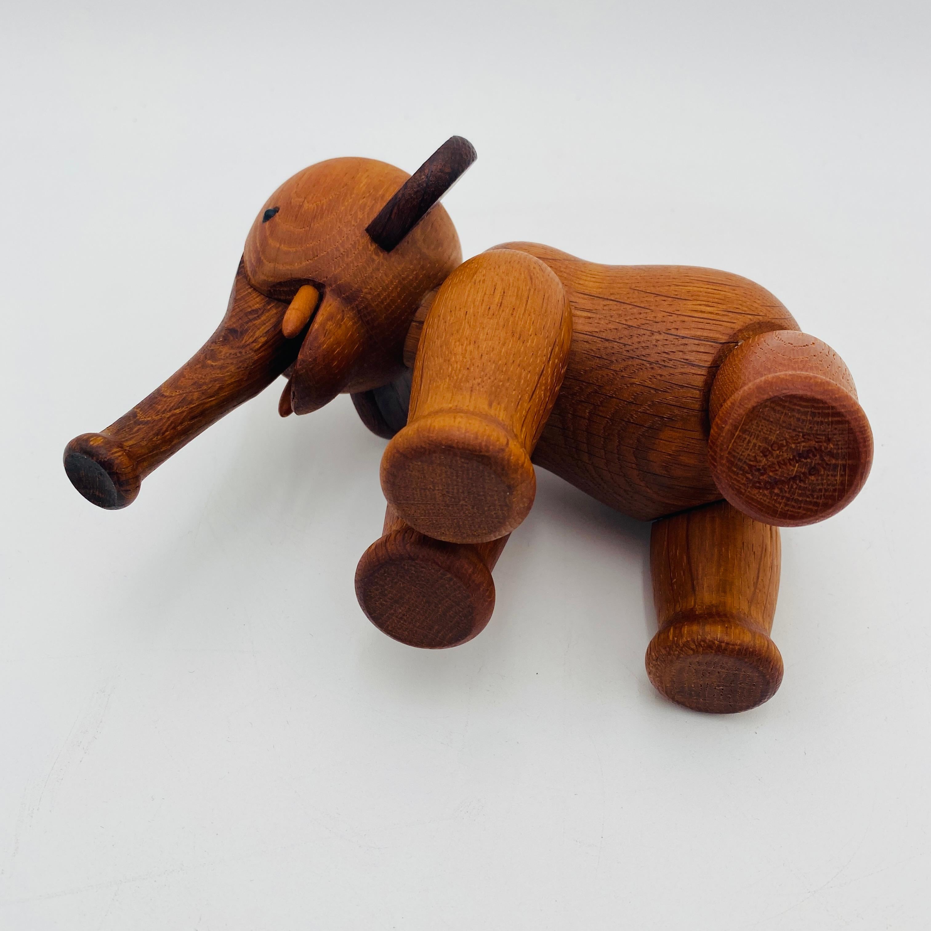 Metà XX secolo Elefante Oak Kay Bojesen Danimarca, anni '60 in vendita