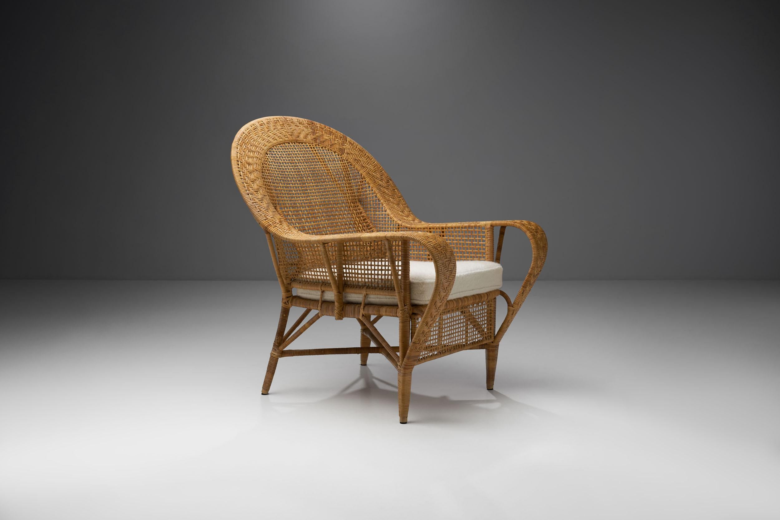 Scandinavian Modern Kay Fisker “Canton” Rattan Lounge Chair for Robert Wengler, Denmark, 1950s