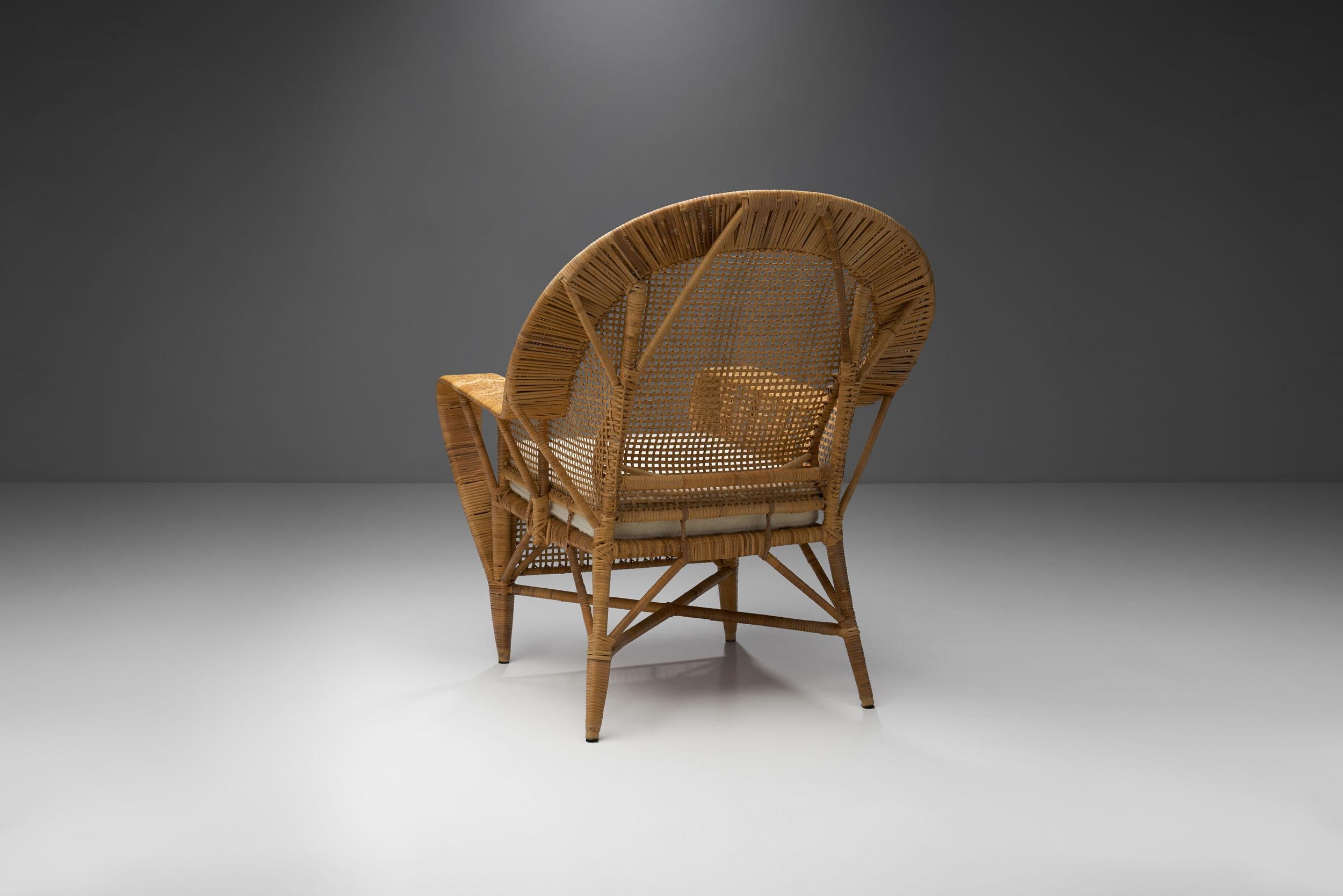 Kay Fisker “Canton” Rattan Lounge Chair for Robert Wengler, Denmark, 1950s In Good Condition In Utrecht, NL