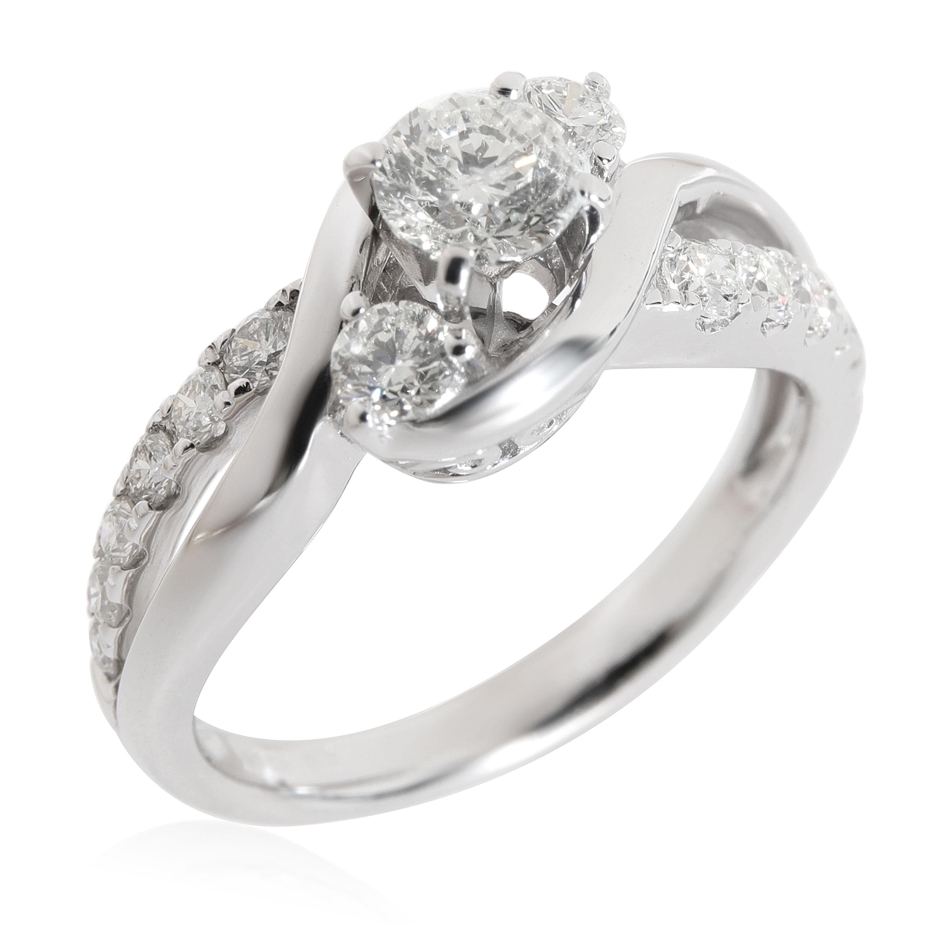 Kay Jewelers Diamond Engagement Ring in 14k White Gold I I2 1 CTW

PRIMARY DETAILS
SKU: 114723
Listing Title: Kay Jewelers Diamond Engagement Ring in 14k White Gold I I2 1 CTW
Condition Description: Retails for 3500 USD. In excellent condition and