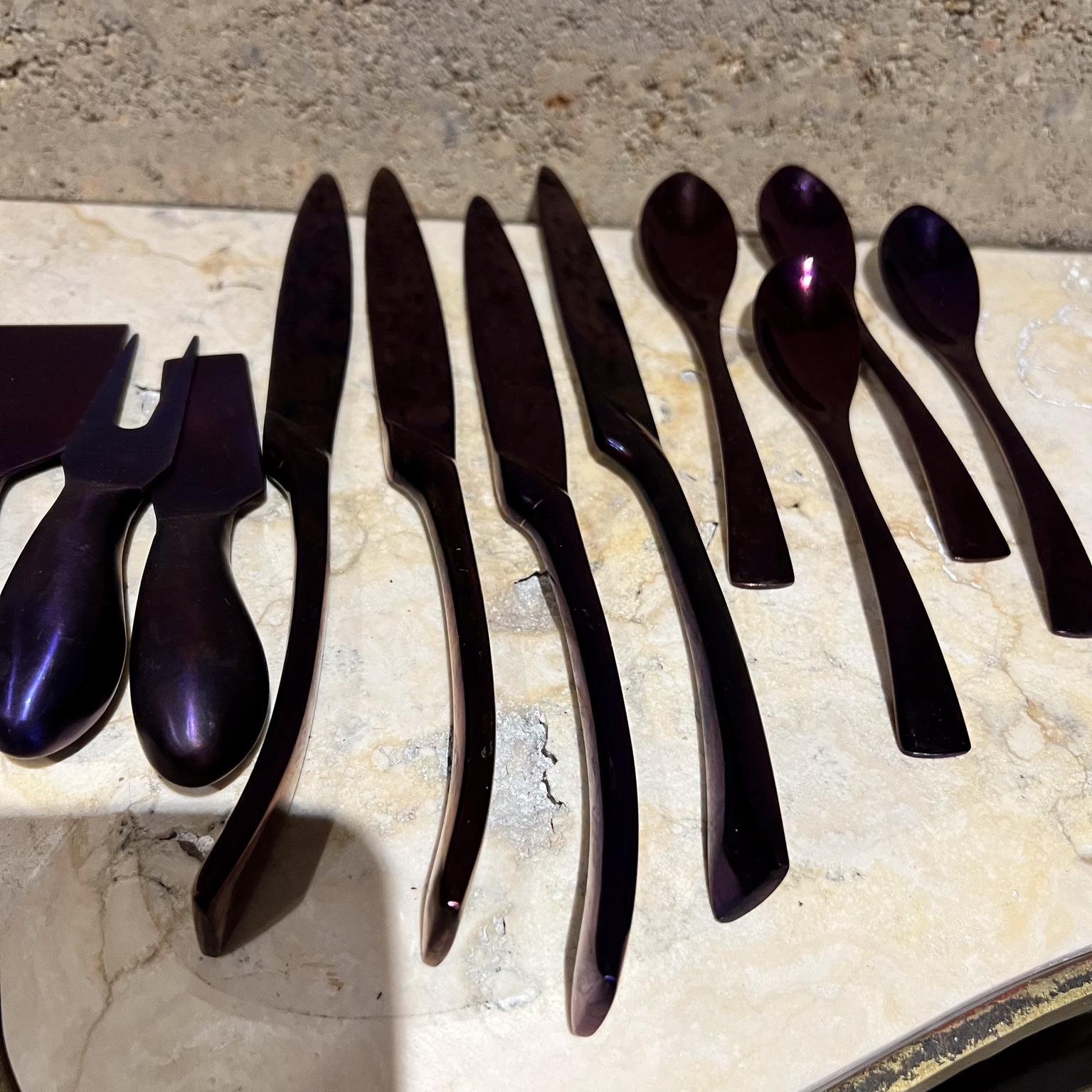 XXIe siècle et contemporain Kaya Premium Cutlery Set Glossy Purple Stainless Steel Service 4 en vente