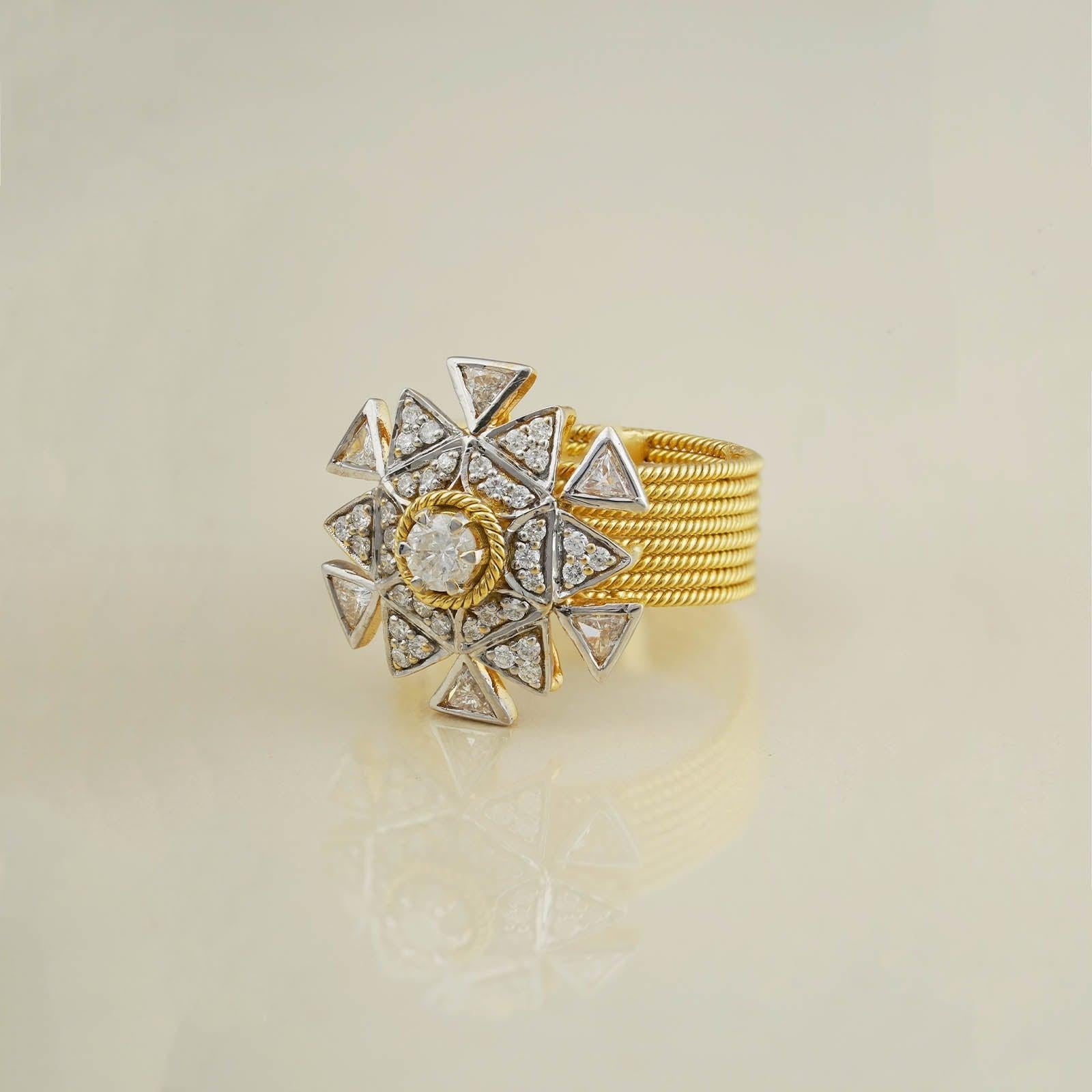 Im Angebot: Moi Kayan Ring aus Gold und Diamanten () 5