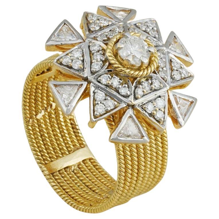 Im Angebot: Moi Kayan Ring aus Gold und Diamanten ()