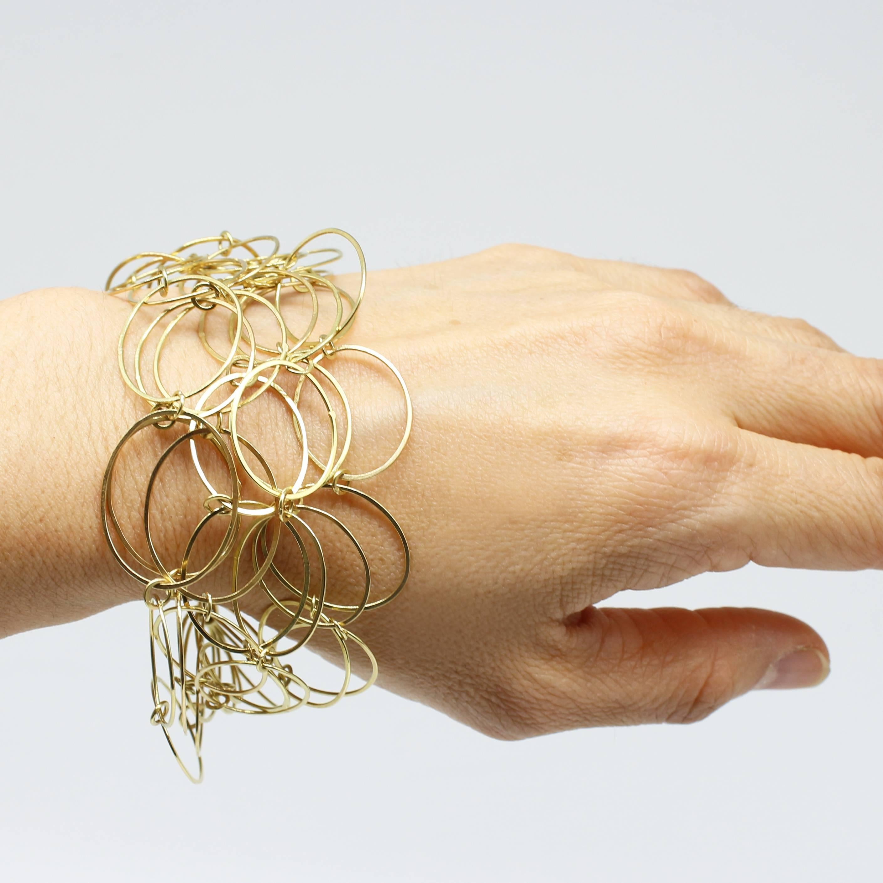 Kayo Saito 18 Karat Gold Chain Flexible Loop Hoop Bracelet Bangle In New Condition For Sale In Canterbury, Kent
