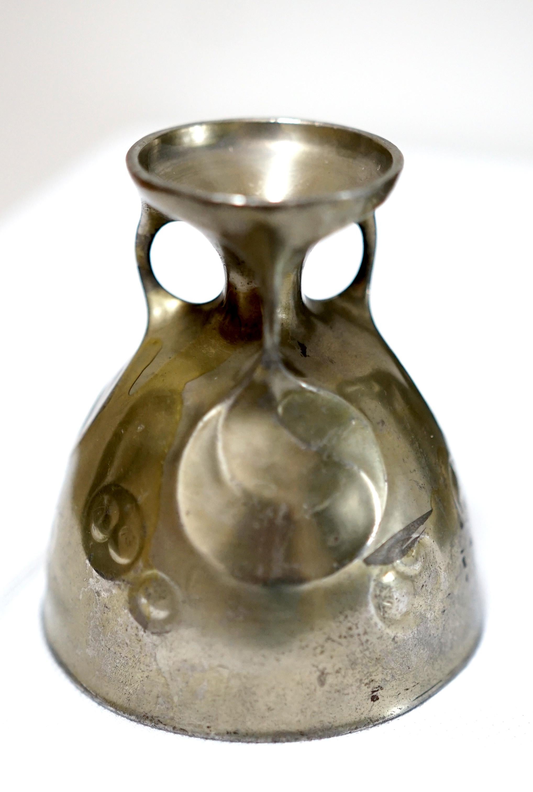 Kayser Zinn, Fein Zinn Late 19th Century Pewter Tankard and Cup For Sale 6