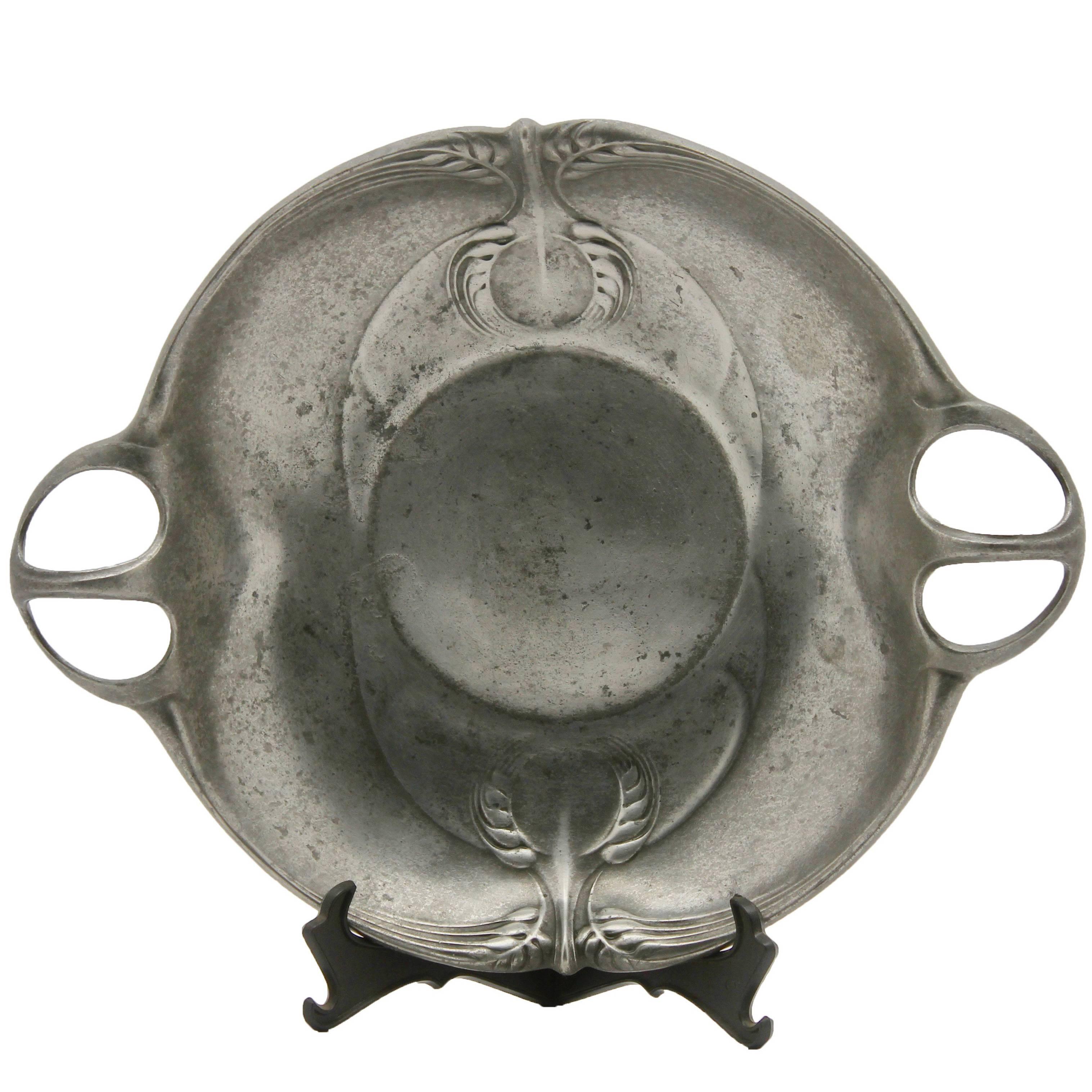 Kayserzinn Pewter, Early Art Nouveau Design, Germany, circa 1905, No 4611