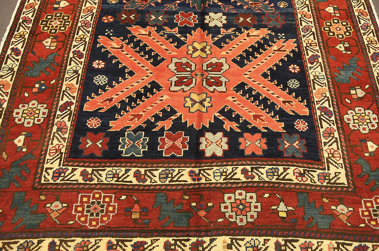 Kazak-Teppich im Lesghi-Sterndesign (Kasachisch) im Angebot