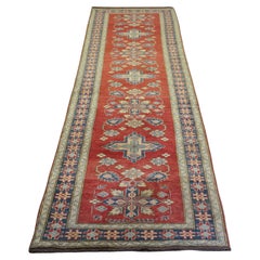 Kazak Handgewebter 12ft-Teppich-Läufer in traditionellem Design   