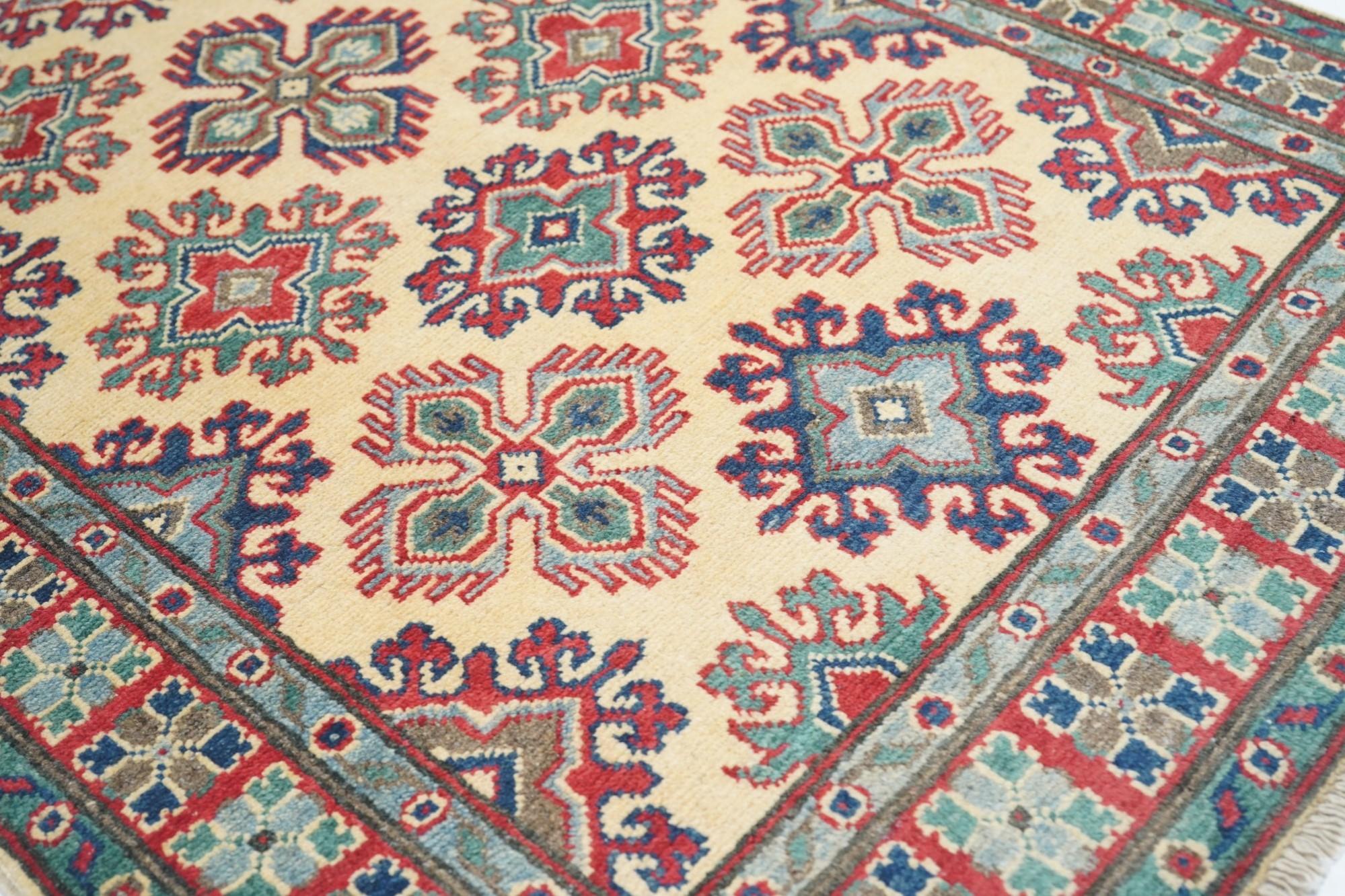 Kazak-Teppich 3' x 5' (Spätes 19. Jahrhundert) im Angebot