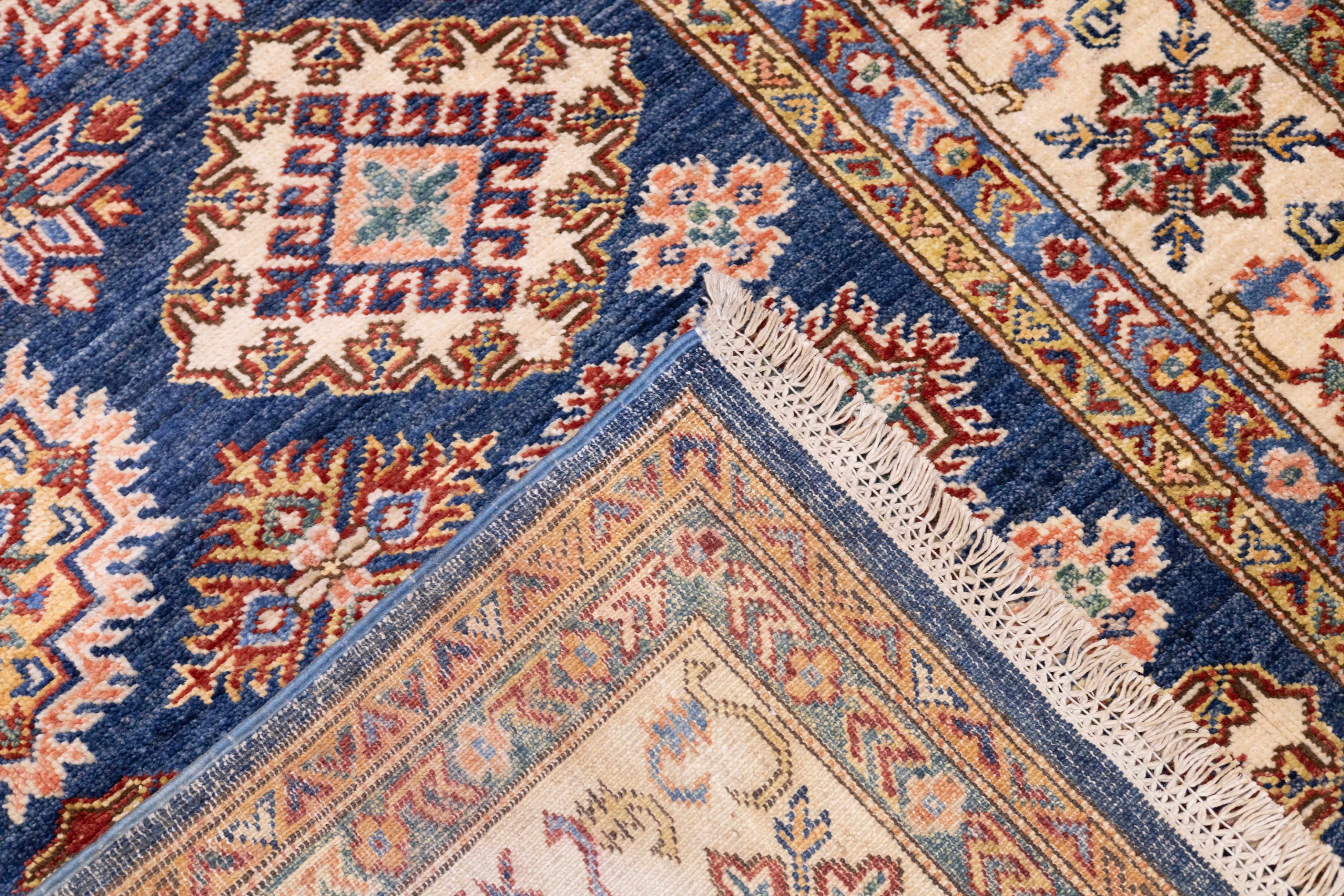 Alfombra Kazak 4'11'' x 7'1'' en venta 5