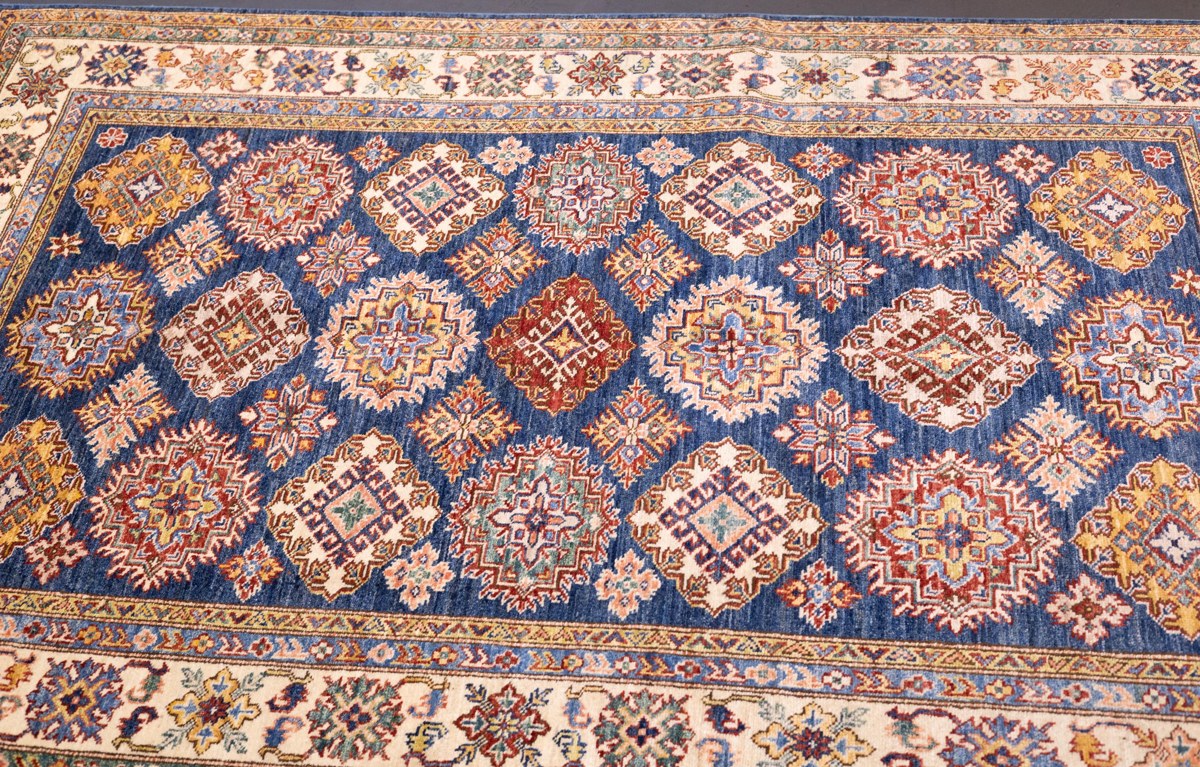 Alfombra Kazak 4'11'' x 7'1'' Siglo XXI y contemporáneo en venta