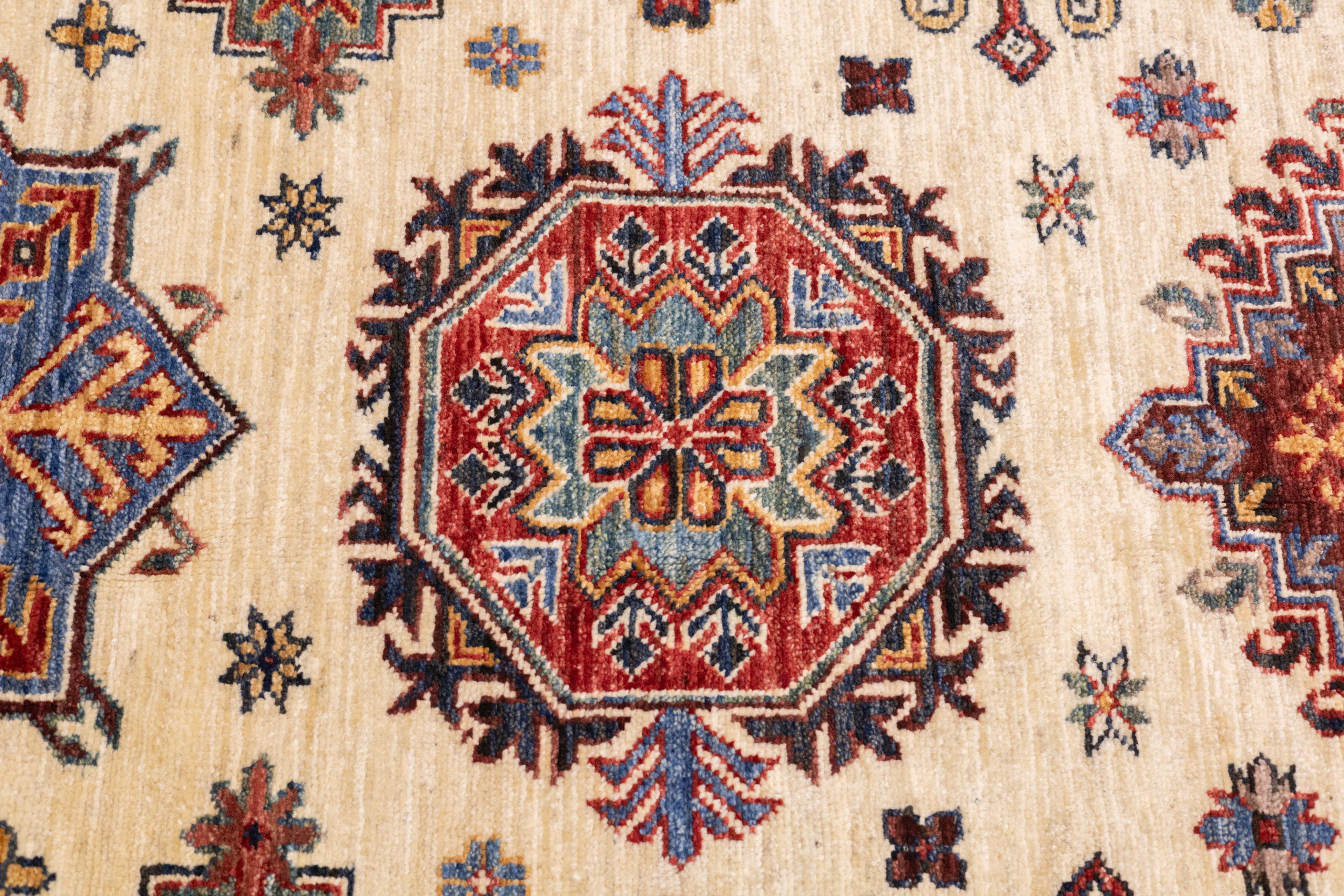 Kazak Rug 5'7'' x 9'1'' For Sale 6