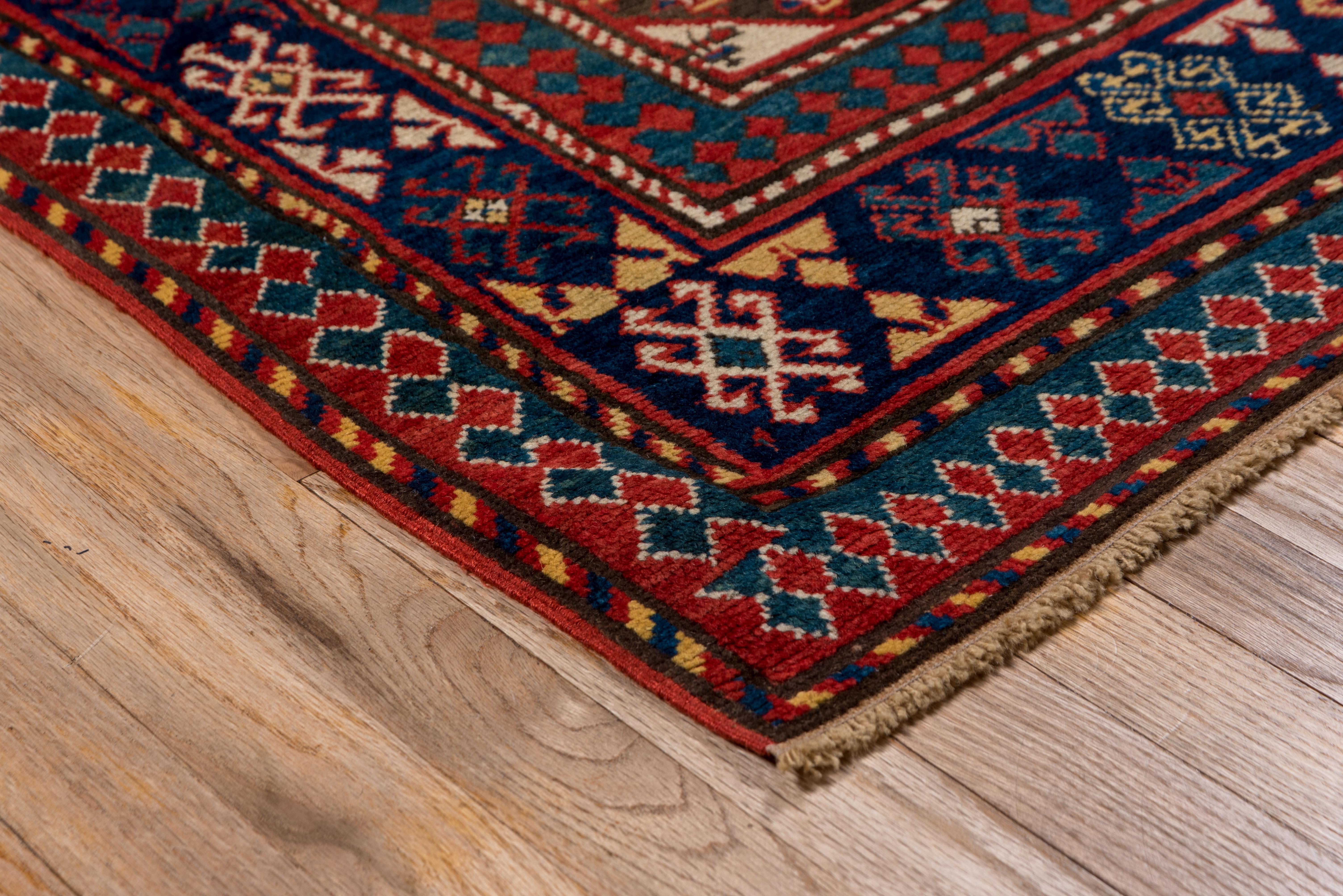 Kazak Rug Antique 1930s In Good Condition For Sale In New York, NY