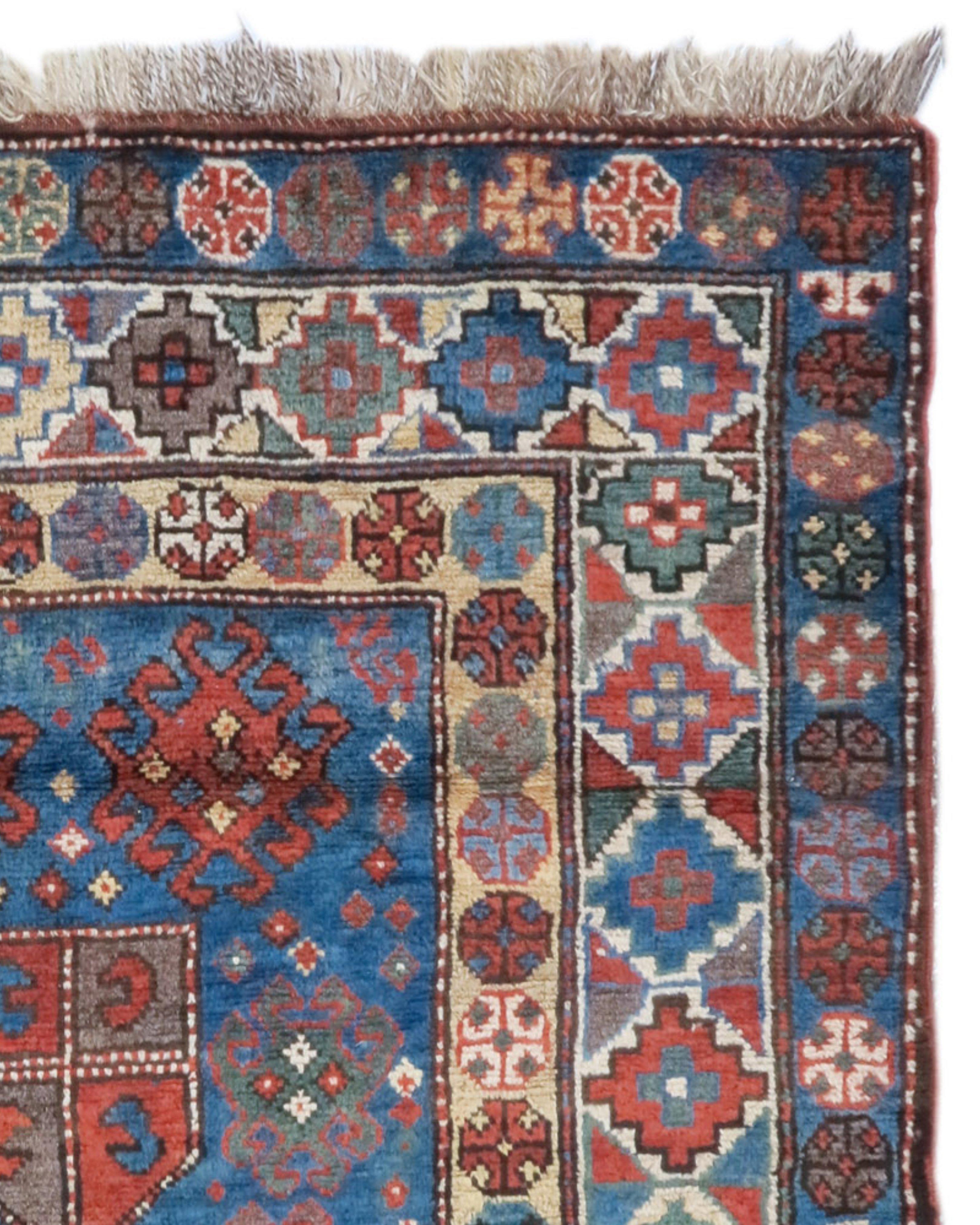 Antiker Kazak-Teppich, um 1900

Zusätzliche Informationen:
Abmessungen: 3'5