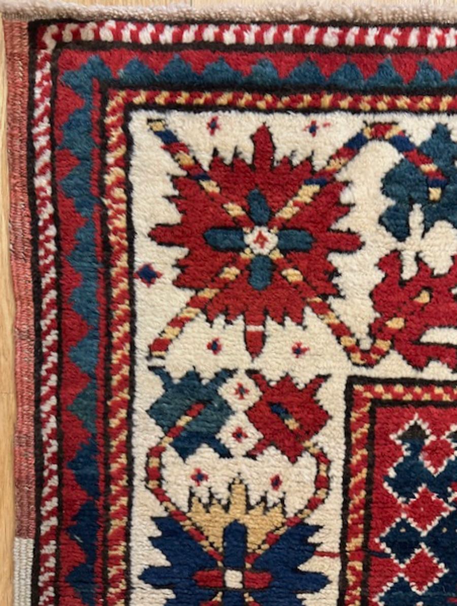 Tapis kazak en vente 3